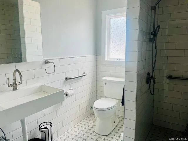 8221 251st Street, New York, NY, 3 Bedrooms Bedrooms, ,2 BathroomsBathrooms,Residential,For Rent,251st,0,1004376 8221 251st Street, New York, NY, 3 Bedrooms Bedrooms, ,2 BathroomsBathrooms,Residential,For Rent,251st,0,1004376