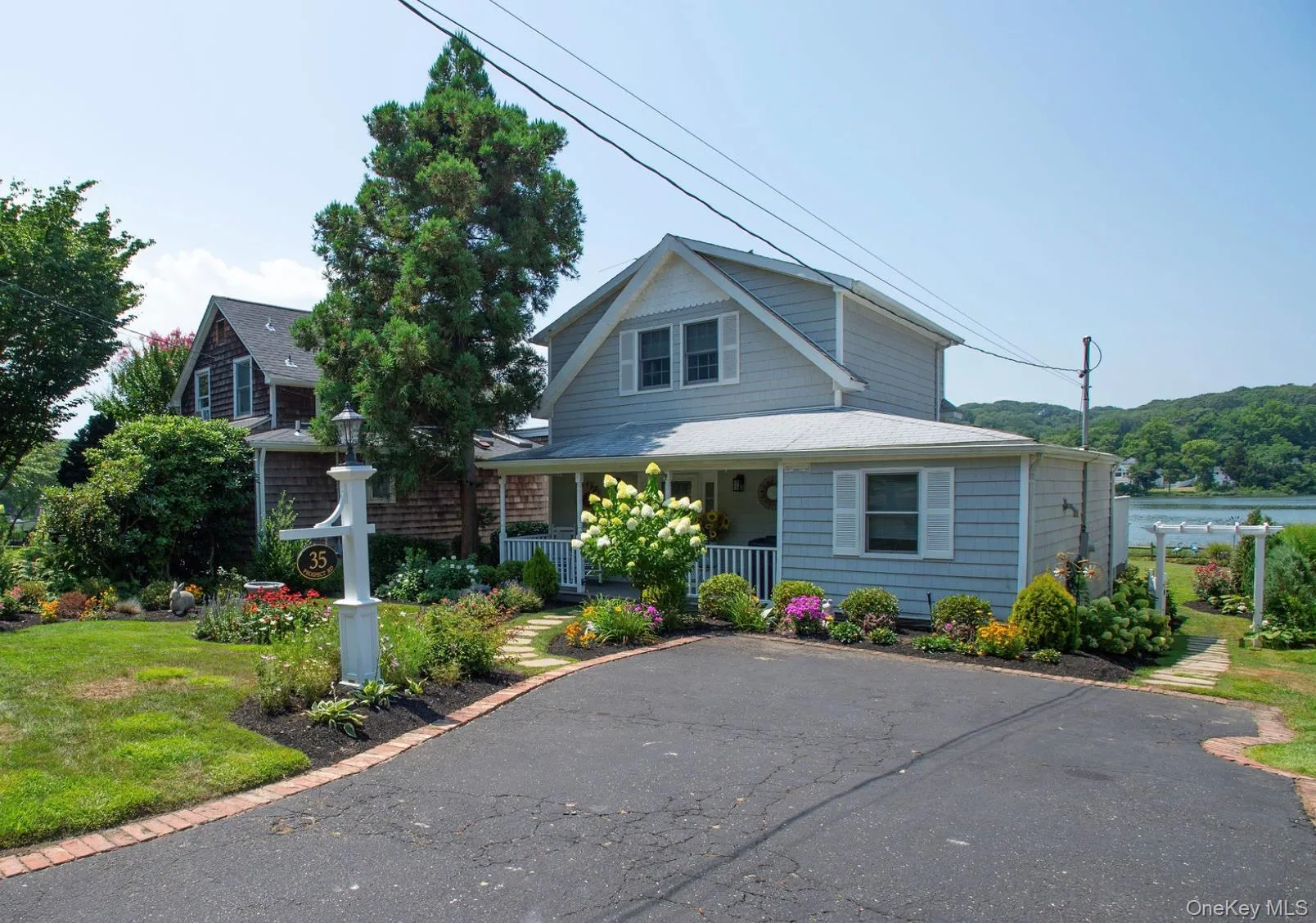 35 Prospect Road, Huntington, NY, 1 Bedroom Bedrooms, 4 Rooms Rooms,2 BathroomsBathrooms,Residential Lease,For Rent,Prospect,0,1004377 35 Prospect Road, Huntington, NY, 1 Bedroom Bedrooms, 4 Rooms Rooms,2 BathroomsBathrooms,Residential Lease,For Rent,Prospect,0,1004377