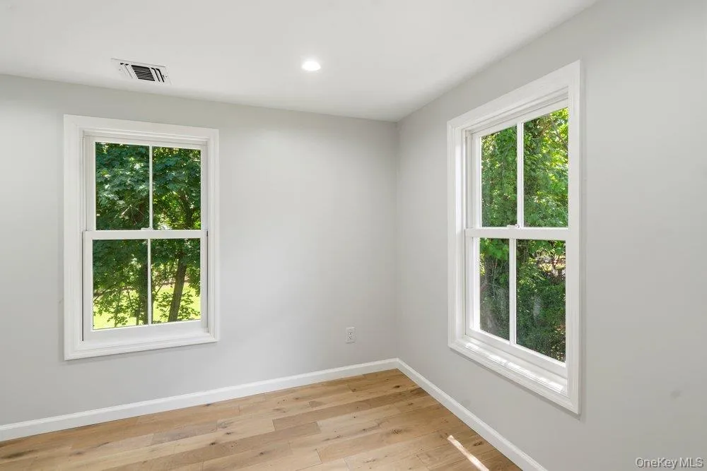 17 Tatterson Street, North Hempstead, NY, 2 Bedrooms Bedrooms, 7 Rooms Rooms,3 BathroomsBathrooms,Residential,For Rent,Tatterson,0,1004381 17 Tatterson Street, North Hempstead, NY, 2 Bedrooms Bedrooms, 7 Rooms Rooms,3 BathroomsBathrooms,Residential,For Rent,Tatterson,0,1004381