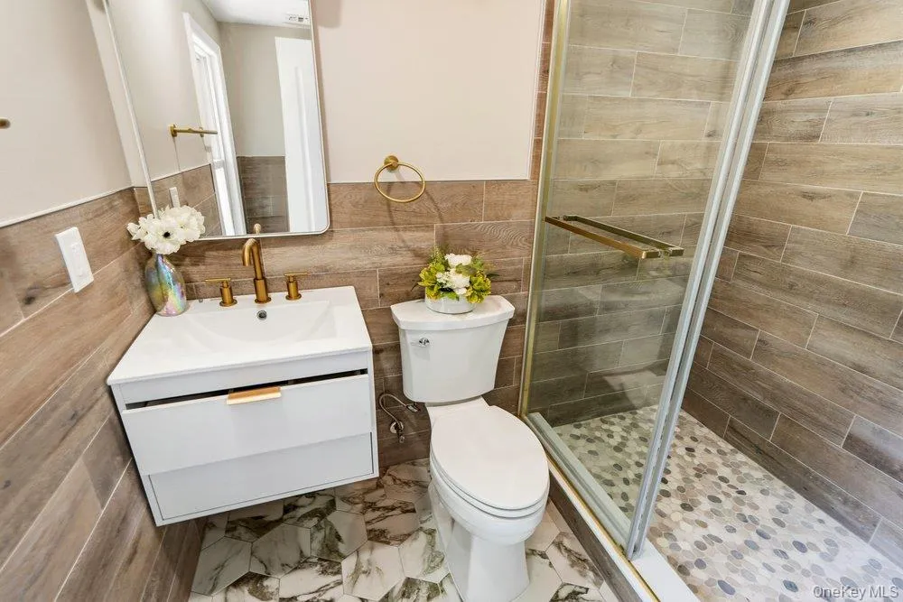 17 Tatterson Street, North Hempstead, NY, 2 Bedrooms Bedrooms, 7 Rooms Rooms,3 BathroomsBathrooms,Residential,For Rent,Tatterson,0,1004381 17 Tatterson Street, North Hempstead, NY, 2 Bedrooms Bedrooms, 7 Rooms Rooms,3 BathroomsBathrooms,Residential,For Rent,Tatterson,0,1004381