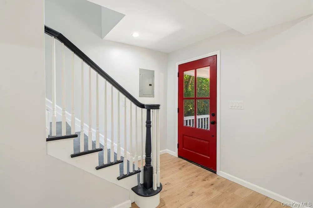 17 Tatterson Street, North Hempstead, NY, 2 Bedrooms Bedrooms, 7 Rooms Rooms,3 BathroomsBathrooms,Residential,For Rent,Tatterson,0,1004381 17 Tatterson Street, North Hempstead, NY, 2 Bedrooms Bedrooms, 7 Rooms Rooms,3 BathroomsBathrooms,Residential,For Rent,Tatterson,0,1004381