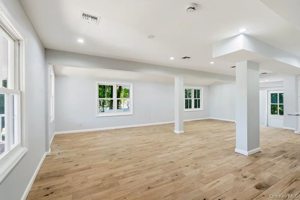 17 Tatterson Street, North Hempstead, NY, 2 Bedrooms Bedrooms, 7 Rooms Rooms,3 BathroomsBathrooms,Residential,For Rent,Tatterson,0,1004381 17 Tatterson Street, North Hempstead, NY, 2 Bedrooms Bedrooms, 7 Rooms Rooms,3 BathroomsBathrooms,Residential,For Rent,Tatterson,0,1004381