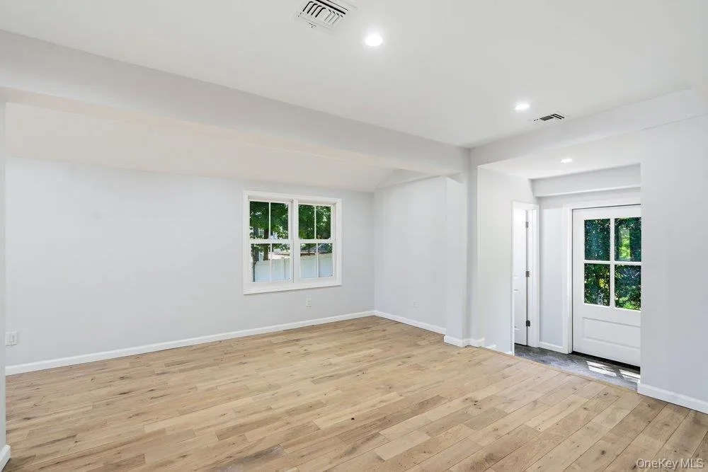 17 Tatterson Street, North Hempstead, NY, 2 Bedrooms Bedrooms, 7 Rooms Rooms,3 BathroomsBathrooms,Residential,For Rent,Tatterson,0,1004381 17 Tatterson Street, North Hempstead, NY, 2 Bedrooms Bedrooms, 7 Rooms Rooms,3 BathroomsBathrooms,Residential,For Rent,Tatterson,0,1004381