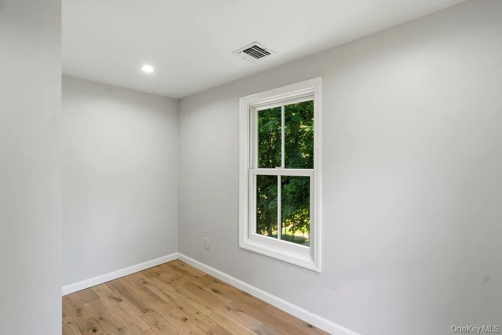 17 Tatterson Street, North Hempstead, NY, 2 Bedrooms Bedrooms, 7 Rooms Rooms,3 BathroomsBathrooms,Residential,For Rent,Tatterson,0,1004381 17 Tatterson Street, North Hempstead, NY, 2 Bedrooms Bedrooms, 7 Rooms Rooms,3 BathroomsBathrooms,Residential,For Rent,Tatterson,0,1004381