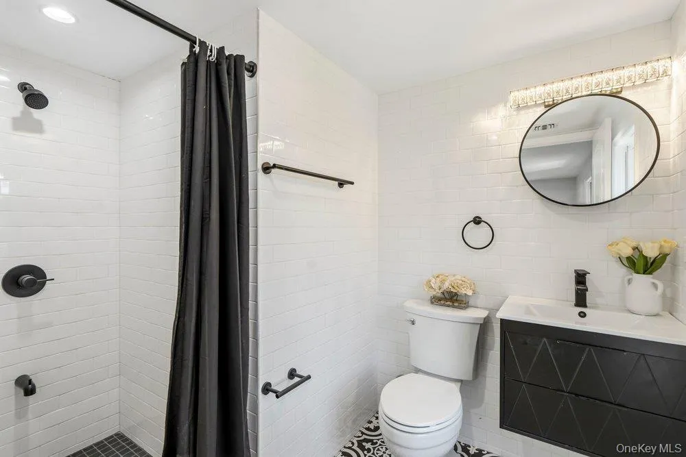 17 Tatterson Street, North Hempstead, NY, 2 Bedrooms Bedrooms, 7 Rooms Rooms,3 BathroomsBathrooms,Residential,For Rent,Tatterson,0,1004381 17 Tatterson Street, North Hempstead, NY, 2 Bedrooms Bedrooms, 7 Rooms Rooms,3 BathroomsBathrooms,Residential,For Rent,Tatterson,0,1004381