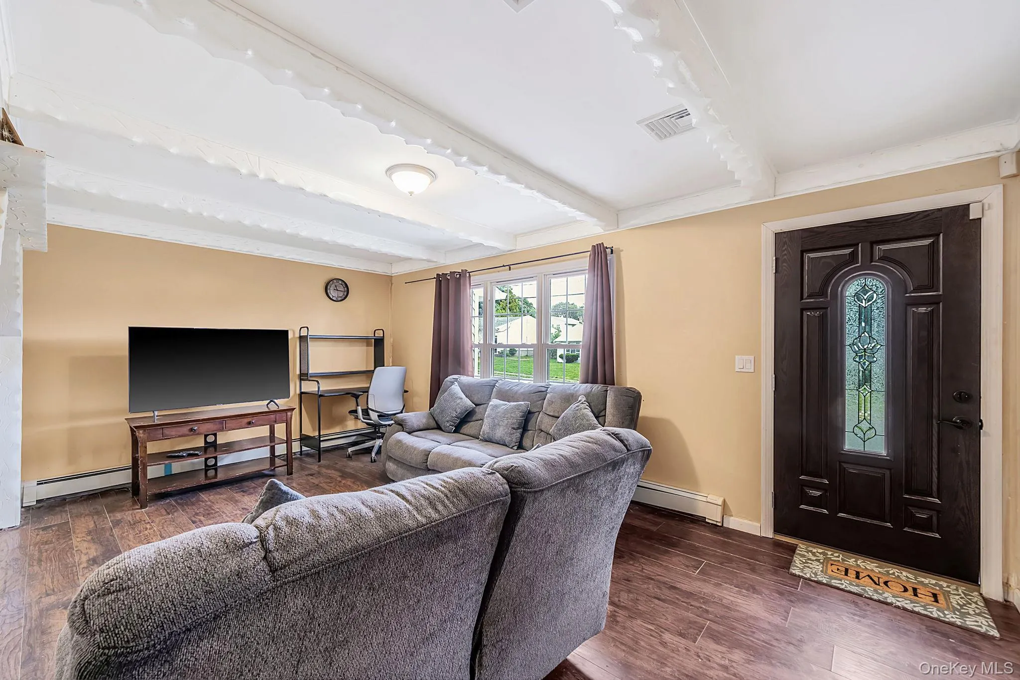 36 Naples Avenue, Islip, NY, 4 Bedrooms Bedrooms, 6 Rooms Rooms,1 BathroomBathrooms,Residential,For Rent,Naples,0,1004386 36 Naples Avenue, Islip, NY, 4 Bedrooms Bedrooms, 6 Rooms Rooms,1 BathroomBathrooms,Residential,For Rent,Naples,0,1004386