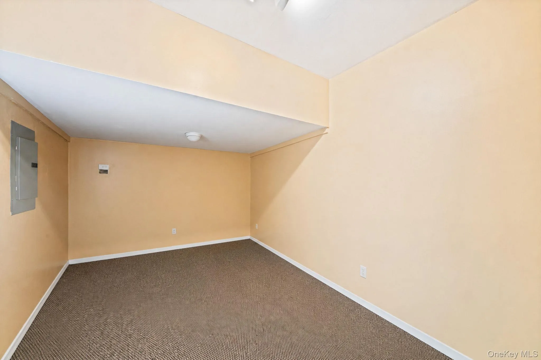 36 Naples Avenue, Islip, NY, 4 Bedrooms Bedrooms, 6 Rooms Rooms,1 BathroomBathrooms,Residential,For Rent,Naples,0,1004386 36 Naples Avenue, Islip, NY, 4 Bedrooms Bedrooms, 6 Rooms Rooms,1 BathroomBathrooms,Residential,For Rent,Naples,0,1004386