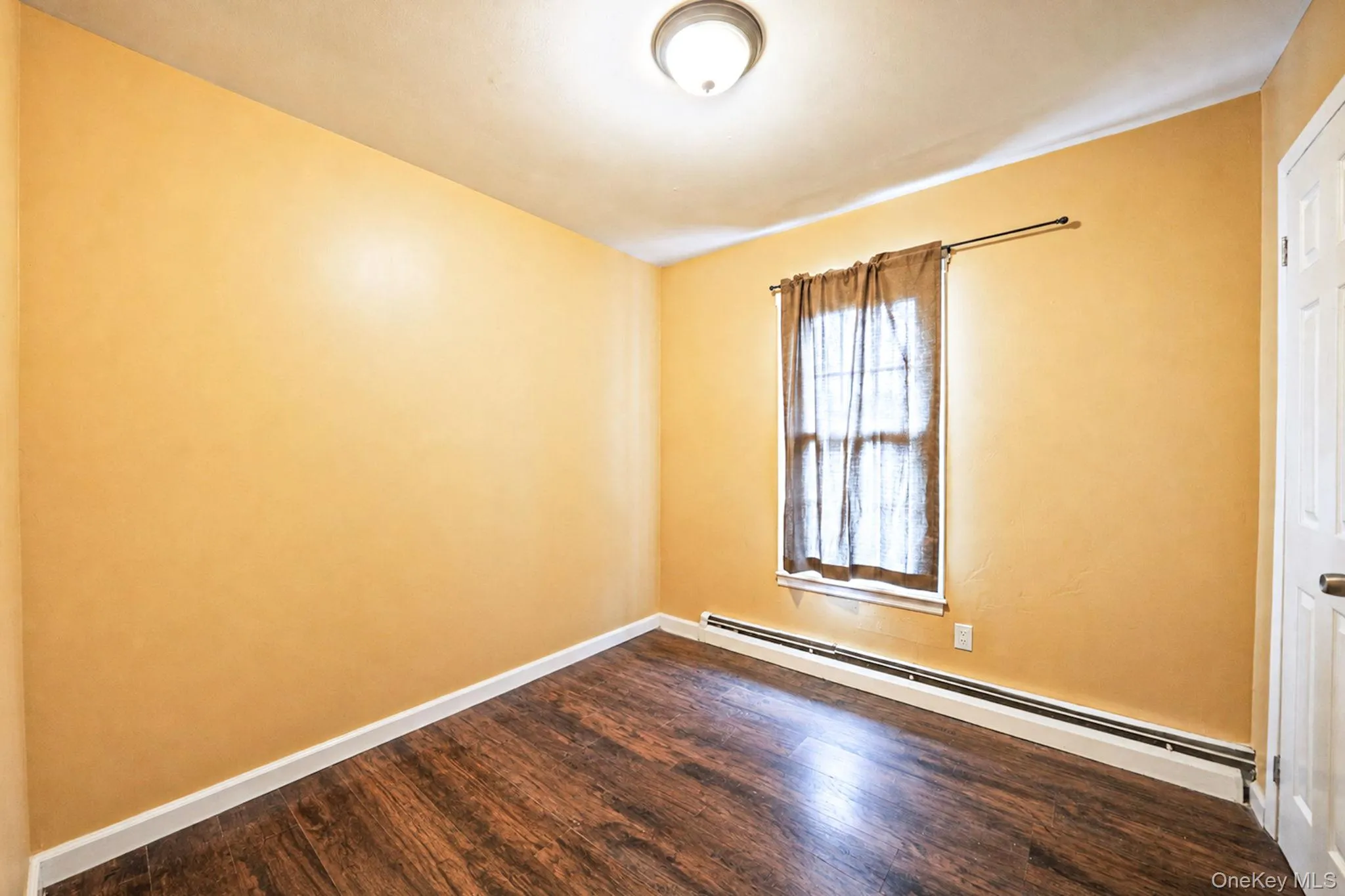 36 Naples Avenue, Islip, NY, 4 Bedrooms Bedrooms, 6 Rooms Rooms,1 BathroomBathrooms,Residential,For Rent,Naples,0,1004386 36 Naples Avenue, Islip, NY, 4 Bedrooms Bedrooms, 6 Rooms Rooms,1 BathroomBathrooms,Residential,For Rent,Naples,0,1004386