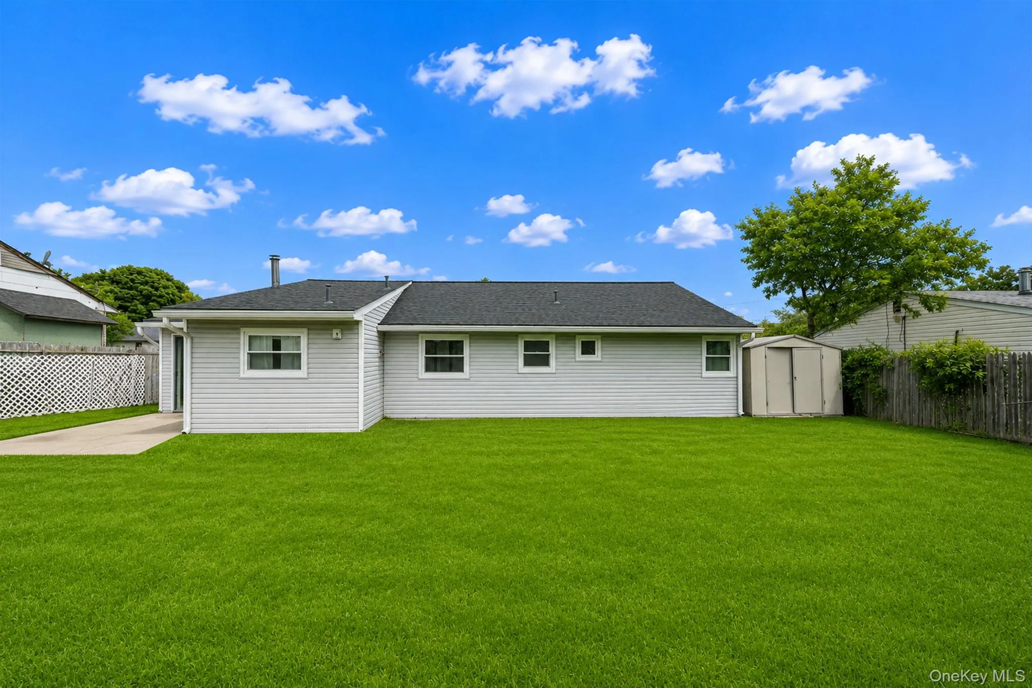 36 Naples Avenue, Islip, NY, 4 Bedrooms Bedrooms, 6 Rooms Rooms,1 BathroomBathrooms,Residential,For Rent,Naples,0,1004386 36 Naples Avenue, Islip, NY, 4 Bedrooms Bedrooms, 6 Rooms Rooms,1 BathroomBathrooms,Residential,For Rent,Naples,0,1004386