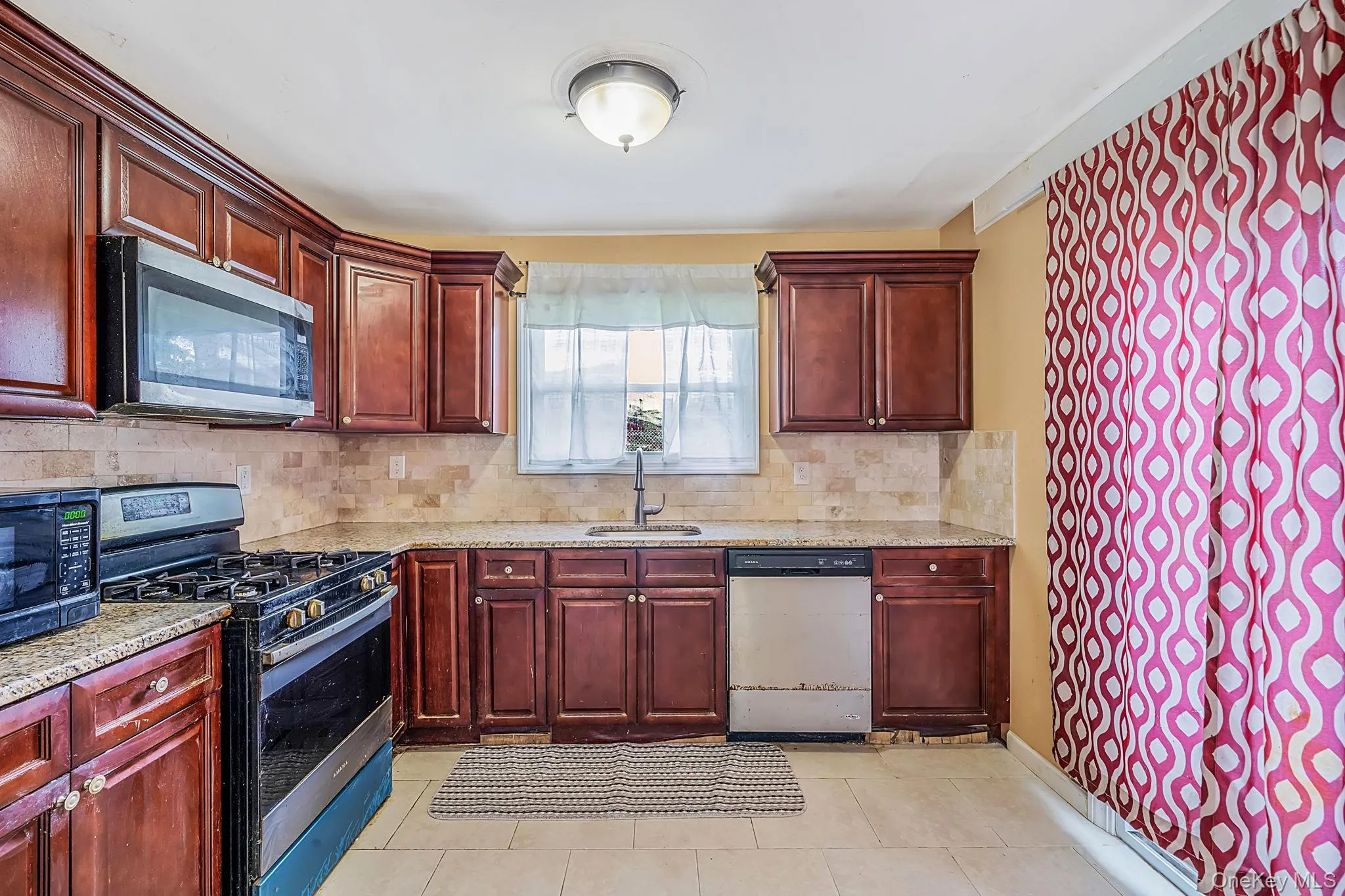 36 Naples Avenue, Islip, NY, 4 Bedrooms Bedrooms, 6 Rooms Rooms,1 BathroomBathrooms,Residential,For Rent,Naples,0,1004386 36 Naples Avenue, Islip, NY, 4 Bedrooms Bedrooms, 6 Rooms Rooms,1 BathroomBathrooms,Residential,For Rent,Naples,0,1004386