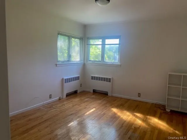 27 Martin Court, North Hempstead, NY, 3 Bedrooms Bedrooms, 7 Rooms Rooms,3 BathroomsBathrooms,Residential Lease,For Rent,Martin,0,1004387 27 Martin Court, North Hempstead, NY, 3 Bedrooms Bedrooms, 7 Rooms Rooms,3 BathroomsBathrooms,Residential Lease,For Rent,Martin,0,1004387
