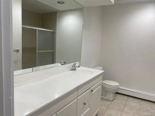 27 Martin Court, North Hempstead, NY, 3 Bedrooms Bedrooms, 7 Rooms Rooms,3 BathroomsBathrooms,Residential Lease,For Rent,Martin,0,1004387 27 Martin Court, North Hempstead, NY, 3 Bedrooms Bedrooms, 7 Rooms Rooms,3 BathroomsBathrooms,Residential Lease,For Rent,Martin,0,1004387