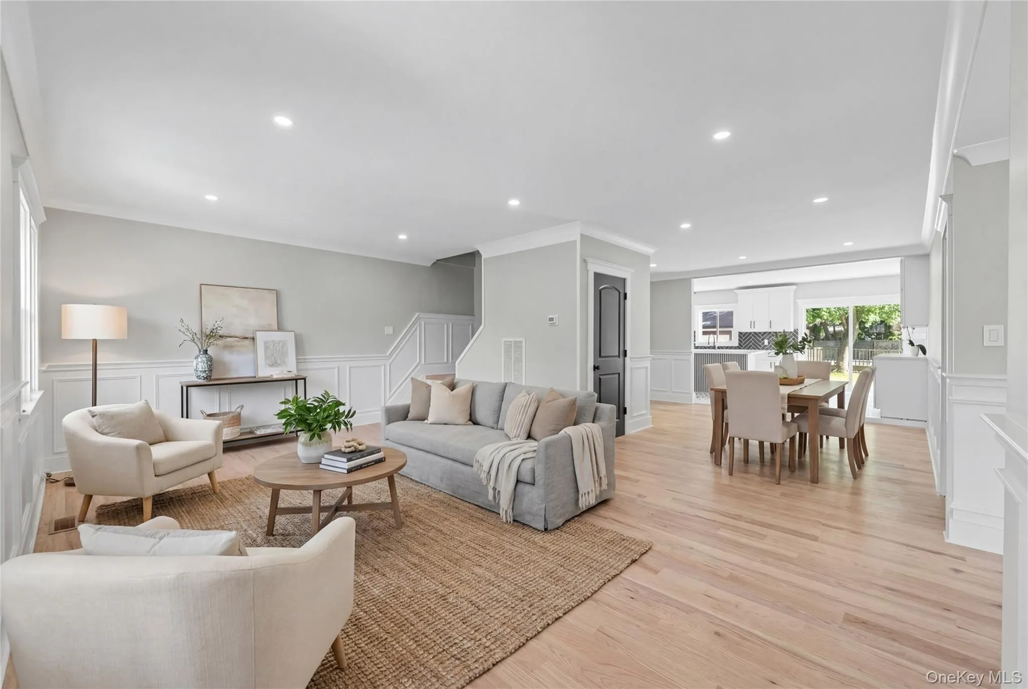74 Lincoln Avenue, Islip, NY, 4 Bedrooms Bedrooms, 11 Rooms Rooms,3 BathroomsBathrooms,Residential,For Rent,Lincoln,0,1004401 74 Lincoln Avenue, Islip, NY, 4 Bedrooms Bedrooms, 11 Rooms Rooms,3 BathroomsBathrooms,Residential,For Rent,Lincoln,0,1004401