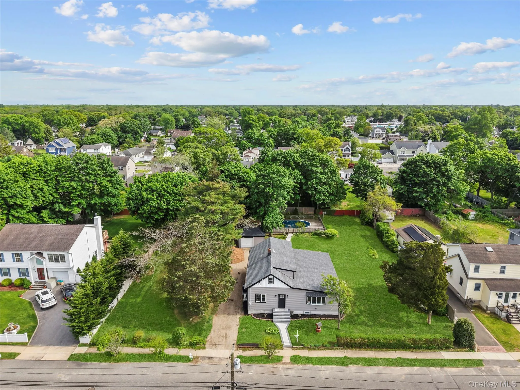 74 Lincoln Avenue, Islip, NY, 4 Bedrooms Bedrooms, 11 Rooms Rooms,3 BathroomsBathrooms,Residential,For Rent,Lincoln,0,1004401 74 Lincoln Avenue, Islip, NY, 4 Bedrooms Bedrooms, 11 Rooms Rooms,3 BathroomsBathrooms,Residential,For Rent,Lincoln,0,1004401