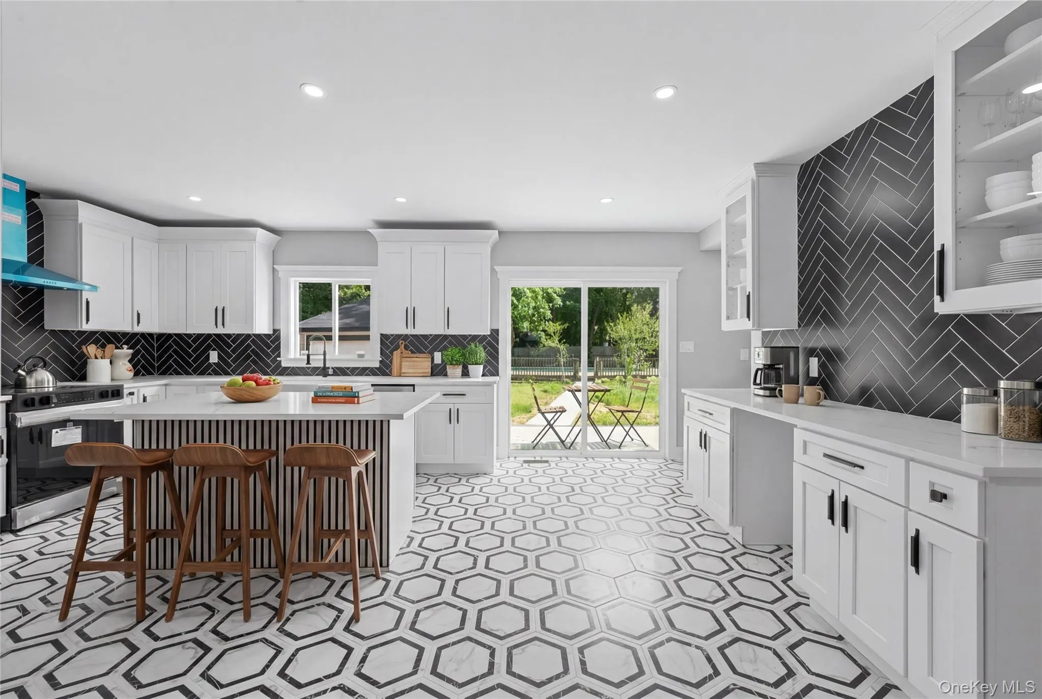 74 Lincoln Avenue, Islip, NY, 4 Bedrooms Bedrooms, 11 Rooms Rooms,3 BathroomsBathrooms,Residential,For Rent,Lincoln,0,1004401 74 Lincoln Avenue, Islip, NY, 4 Bedrooms Bedrooms, 11 Rooms Rooms,3 BathroomsBathrooms,Residential,For Rent,Lincoln,0,1004401