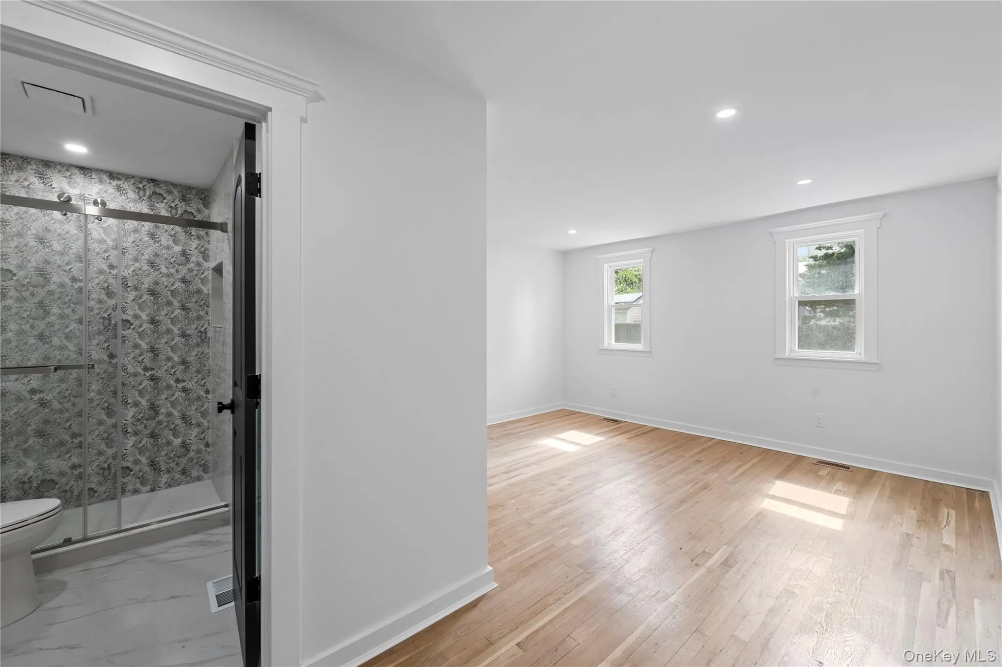 74 Lincoln Avenue, Islip, NY, 4 Bedrooms Bedrooms, 11 Rooms Rooms,3 BathroomsBathrooms,Residential,For Rent,Lincoln,0,1004401 74 Lincoln Avenue, Islip, NY, 4 Bedrooms Bedrooms, 11 Rooms Rooms,3 BathroomsBathrooms,Residential,For Rent,Lincoln,0,1004401