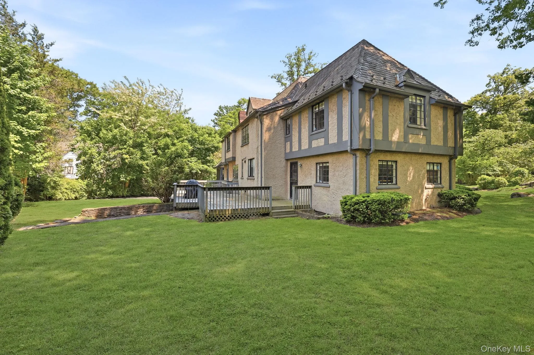 14 Overhill Road, New Rochelle, NY, 8 Bedrooms Bedrooms, 12 Rooms Rooms,4 BathroomsBathrooms,Residential,For Rent,Overhill,0,1004405 14 Overhill Road, New Rochelle, NY, 8 Bedrooms Bedrooms, 12 Rooms Rooms,4 BathroomsBathrooms,Residential,For Rent,Overhill,0,1004405