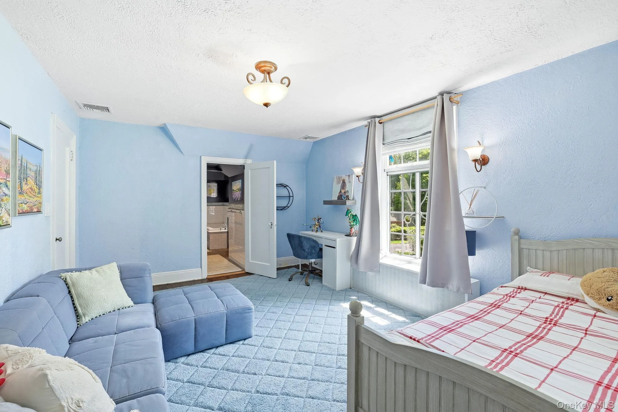 14 Overhill Road, New Rochelle, NY, 8 Bedrooms Bedrooms, 12 Rooms Rooms,4 BathroomsBathrooms,Residential,For Rent,Overhill,0,1004405 14 Overhill Road, New Rochelle, NY, 8 Bedrooms Bedrooms, 12 Rooms Rooms,4 BathroomsBathrooms,Residential,For Rent,Overhill,0,1004405