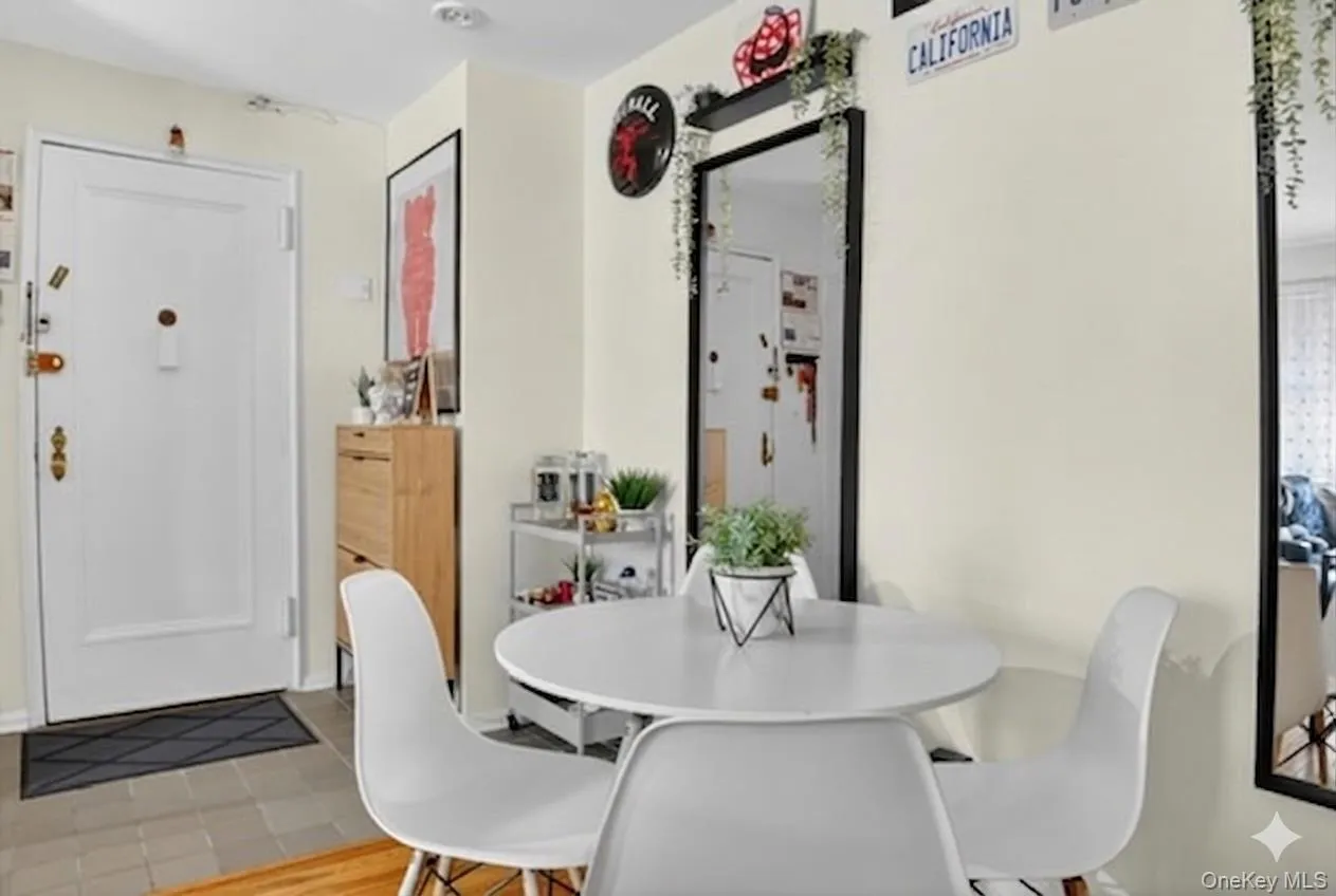 205 Post Road, White Plains, NY, 1 Bedroom Bedrooms, 2 Rooms Rooms,1 BathroomBathrooms,Residential,For Rent,Post,0,1004406 205 Post Road, White Plains, NY, 1 Bedroom Bedrooms, 2 Rooms Rooms,1 BathroomBathrooms,Residential,For Rent,Post,0,1004406
