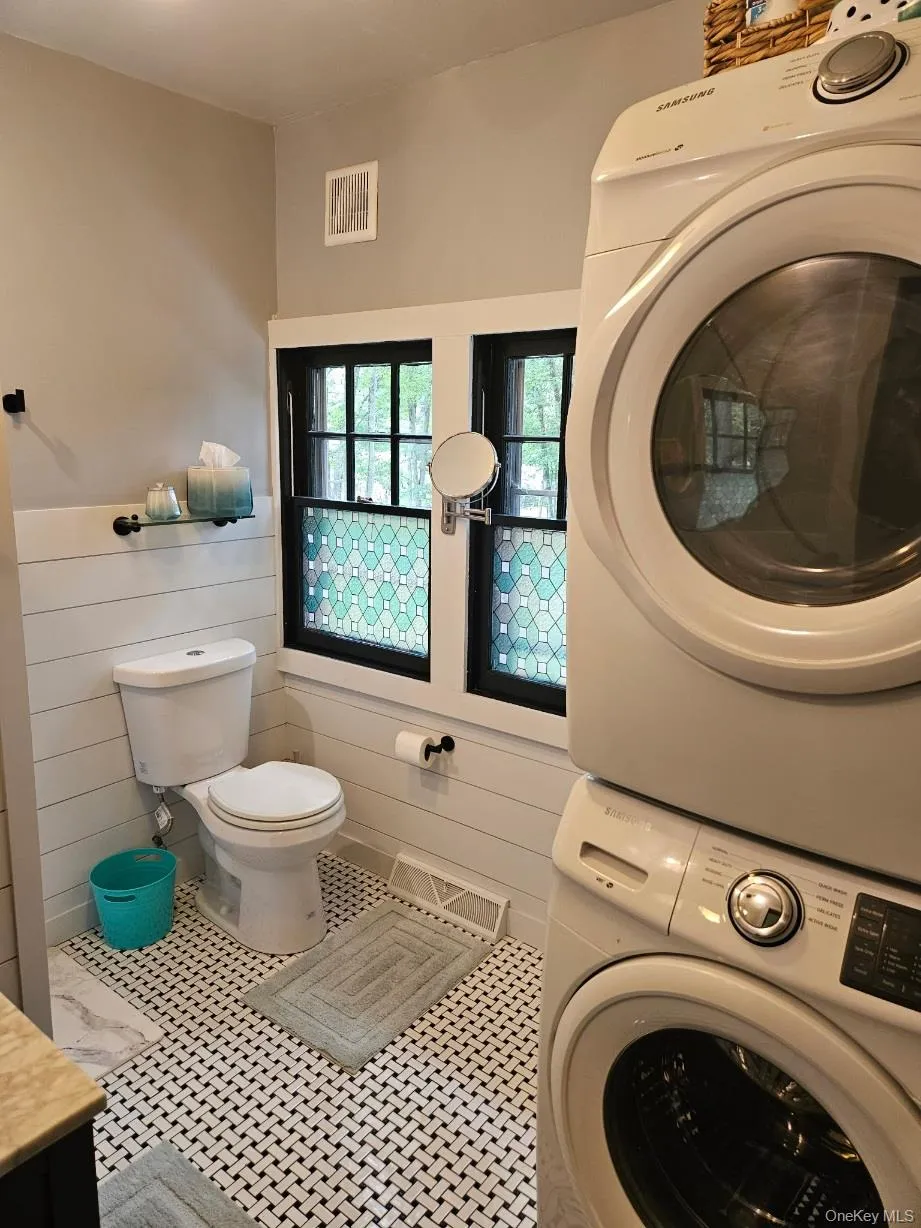 26 Ballard Street, Bethel, NY, 3 Bedrooms Bedrooms, 6 Rooms Rooms,2 BathroomsBathrooms,Residential,For Rent,Ballard,0,1004410 26 Ballard Street, Bethel, NY, 3 Bedrooms Bedrooms, 6 Rooms Rooms,2 BathroomsBathrooms,Residential,For Rent,Ballard,0,1004410