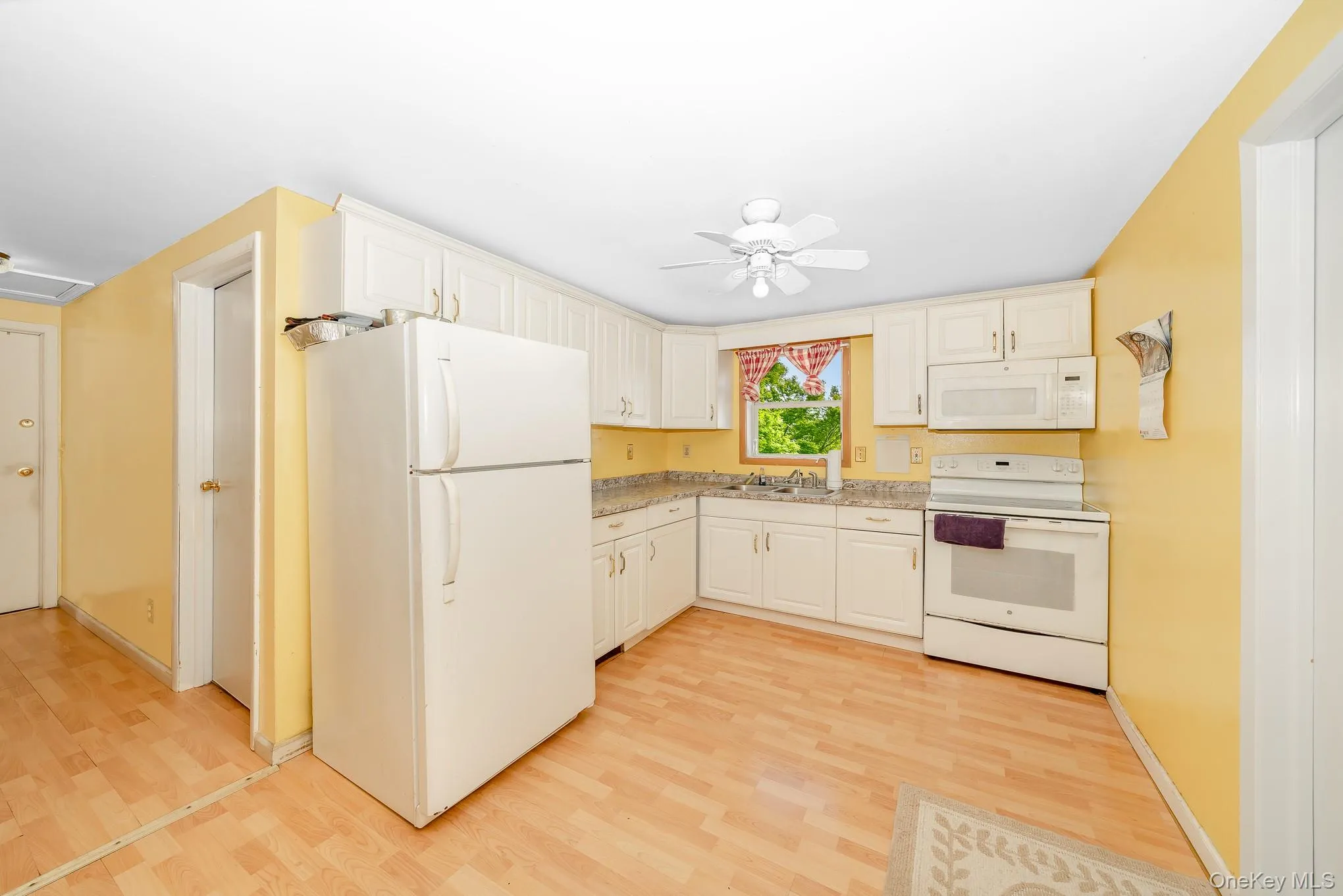 15 27th Street, Babylon, NY, 5 Bedrooms Bedrooms, 12 Rooms Rooms,3 BathroomsBathrooms,Residential,For Rent,27th,0,1004413 15 27th Street, Babylon, NY, 5 Bedrooms Bedrooms, 12 Rooms Rooms,3 BathroomsBathrooms,Residential,For Rent,27th,0,1004413
