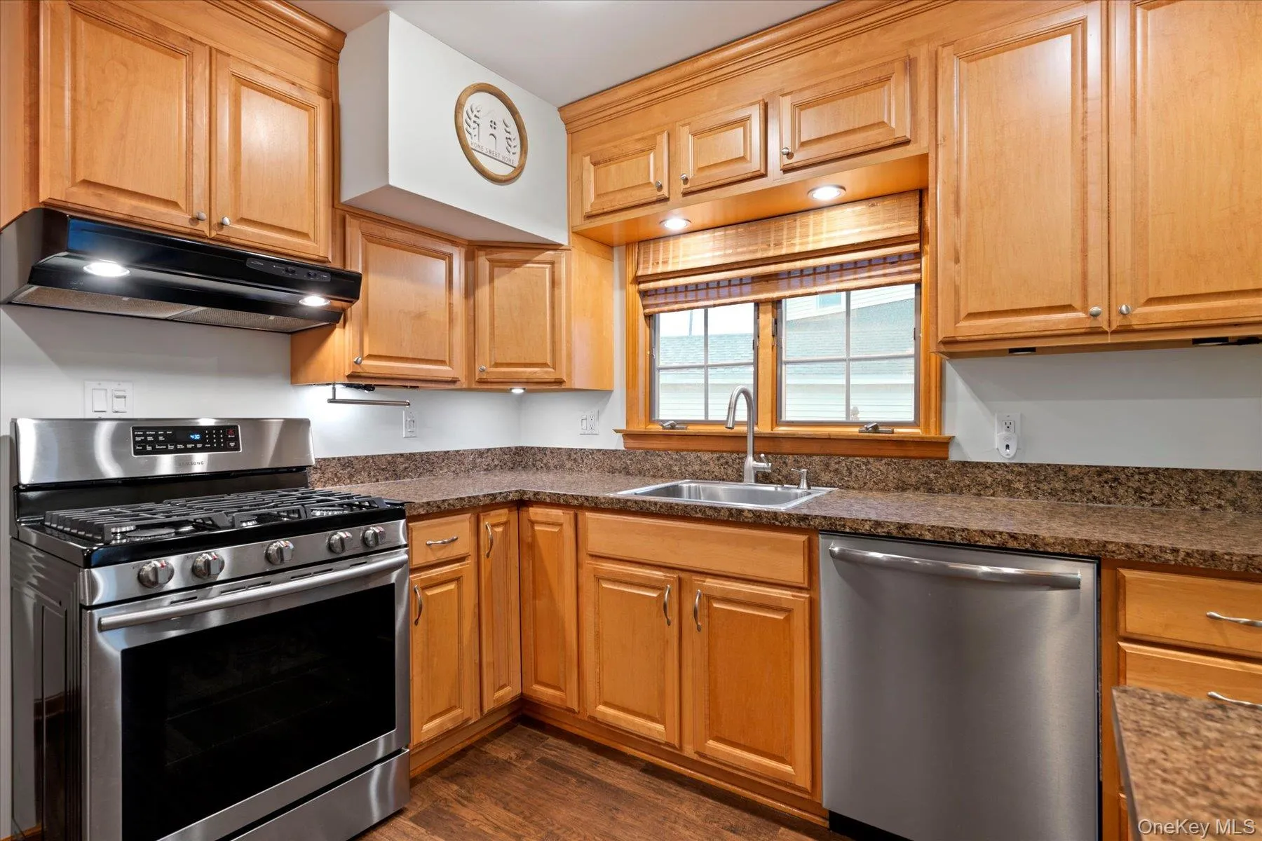 51 Marvin Street, Brookhaven, NY, 3 Bedrooms Bedrooms, 6 Rooms Rooms,1 BathroomBathrooms,Residential,For Rent,Marvin,0,1004414 51 Marvin Street, Brookhaven, NY, 3 Bedrooms Bedrooms, 6 Rooms Rooms,1 BathroomBathrooms,Residential,For Rent,Marvin,0,1004414