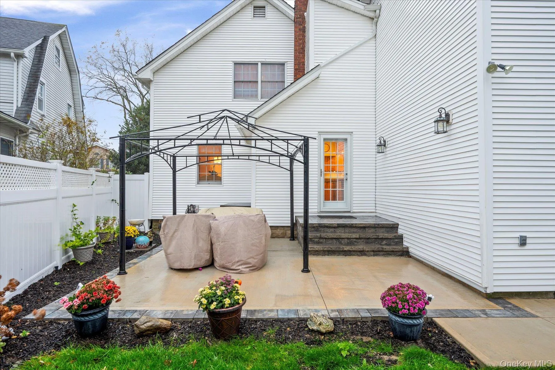 51 Marvin Street, Brookhaven, NY, 3 Bedrooms Bedrooms, 6 Rooms Rooms,1 BathroomBathrooms,Residential,For Rent,Marvin,0,1004414 51 Marvin Street, Brookhaven, NY, 3 Bedrooms Bedrooms, 6 Rooms Rooms,1 BathroomBathrooms,Residential,For Rent,Marvin,0,1004414