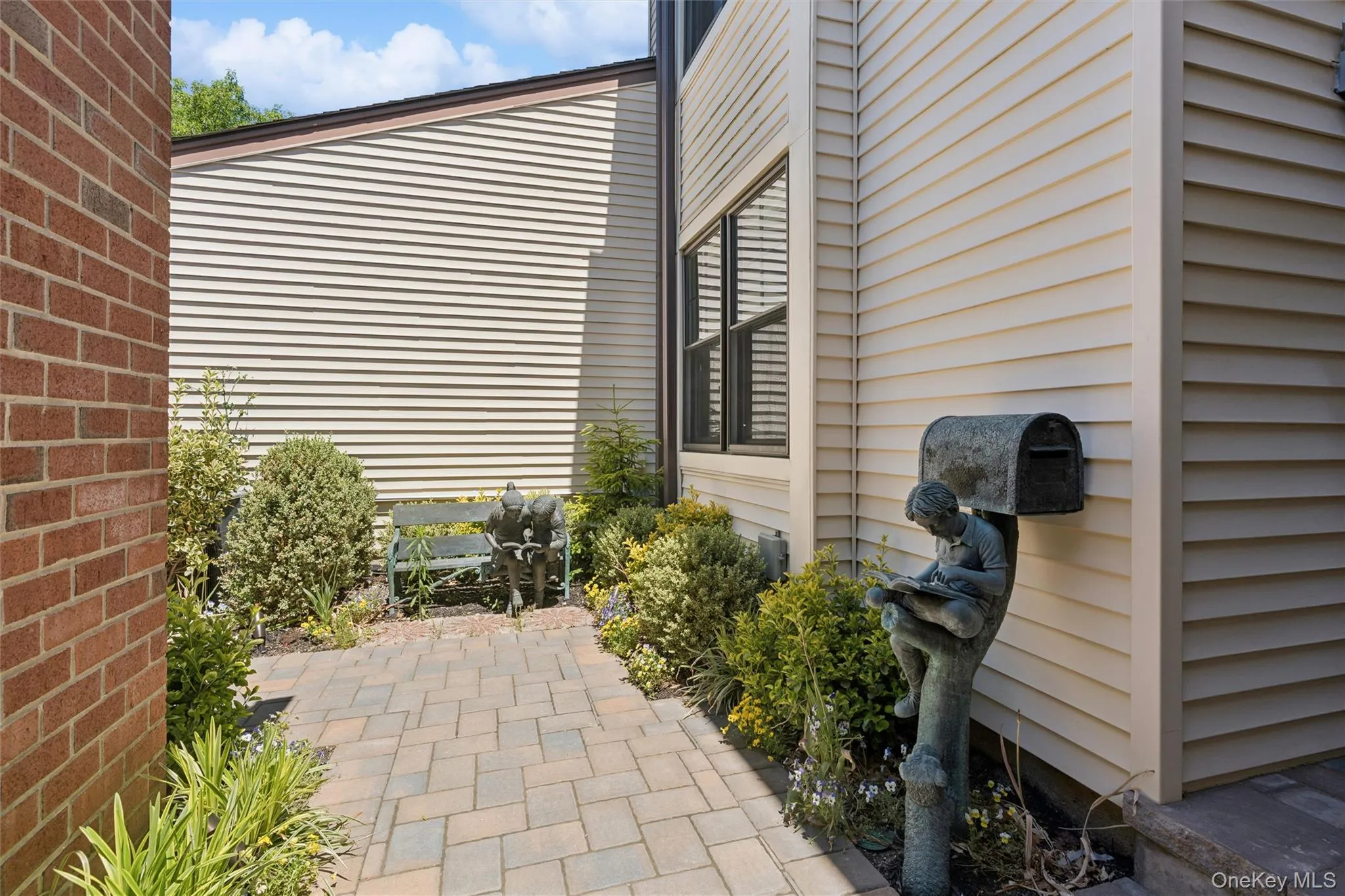 227 Ibis Court, North Hempstead, NY, 5 Bedrooms Bedrooms, 10 Rooms Rooms,4 BathroomsBathrooms,Residential,For Rent,Ibis,0,1004415 227 Ibis Court, North Hempstead, NY, 5 Bedrooms Bedrooms, 10 Rooms Rooms,4 BathroomsBathrooms,Residential,For Rent,Ibis,0,1004415