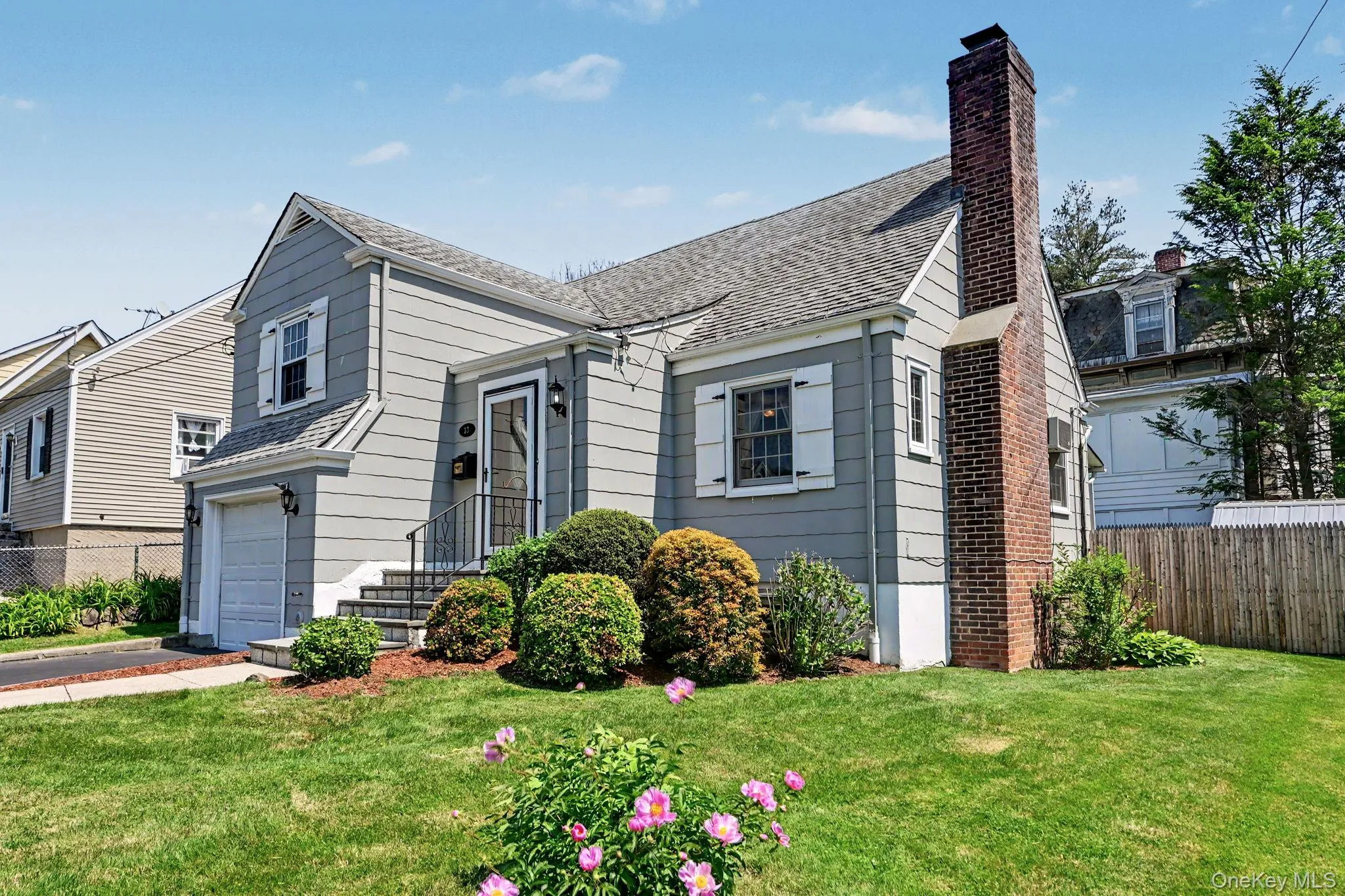 13 Lorenz Avenue, New Rochelle, NY, 3 Bedrooms Bedrooms, 7 Rooms Rooms,2 BathroomsBathrooms,Residential,For Rent,Lorenz,0,1004416 13 Lorenz Avenue, New Rochelle, NY, 3 Bedrooms Bedrooms, 7 Rooms Rooms,2 BathroomsBathrooms,Residential,For Rent,Lorenz,0,1004416