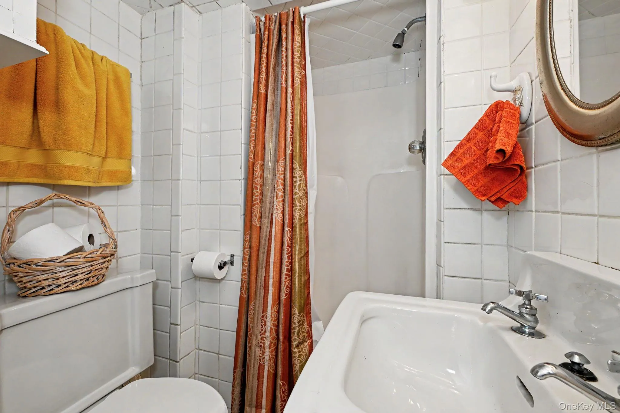 13 Lorenz Avenue, New Rochelle, NY, 3 Bedrooms Bedrooms, 7 Rooms Rooms,2 BathroomsBathrooms,Residential,For Rent,Lorenz,0,1004416 13 Lorenz Avenue, New Rochelle, NY, 3 Bedrooms Bedrooms, 7 Rooms Rooms,2 BathroomsBathrooms,Residential,For Rent,Lorenz,0,1004416
