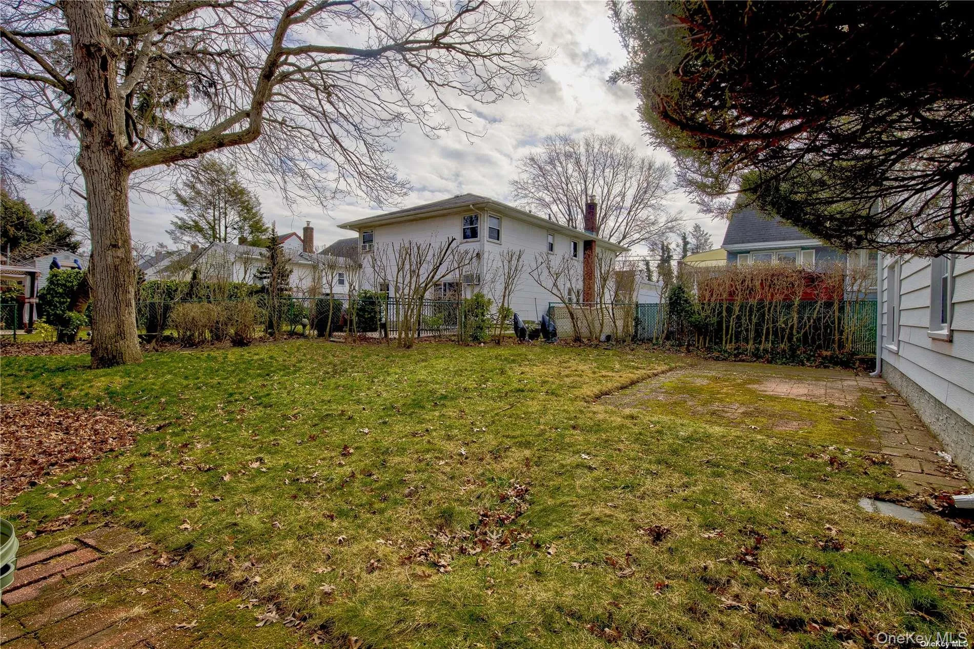 207 Catherine Avenue, Hempstead, NY, 5 Bedrooms Bedrooms, 10 Rooms Rooms,2 BathroomsBathrooms,Residential Lease,For Rent,Catherine,0,1004418 207 Catherine Avenue, Hempstead, NY, 5 Bedrooms Bedrooms, 10 Rooms Rooms,2 BathroomsBathrooms,Residential Lease,For Rent,Catherine,0,1004418
