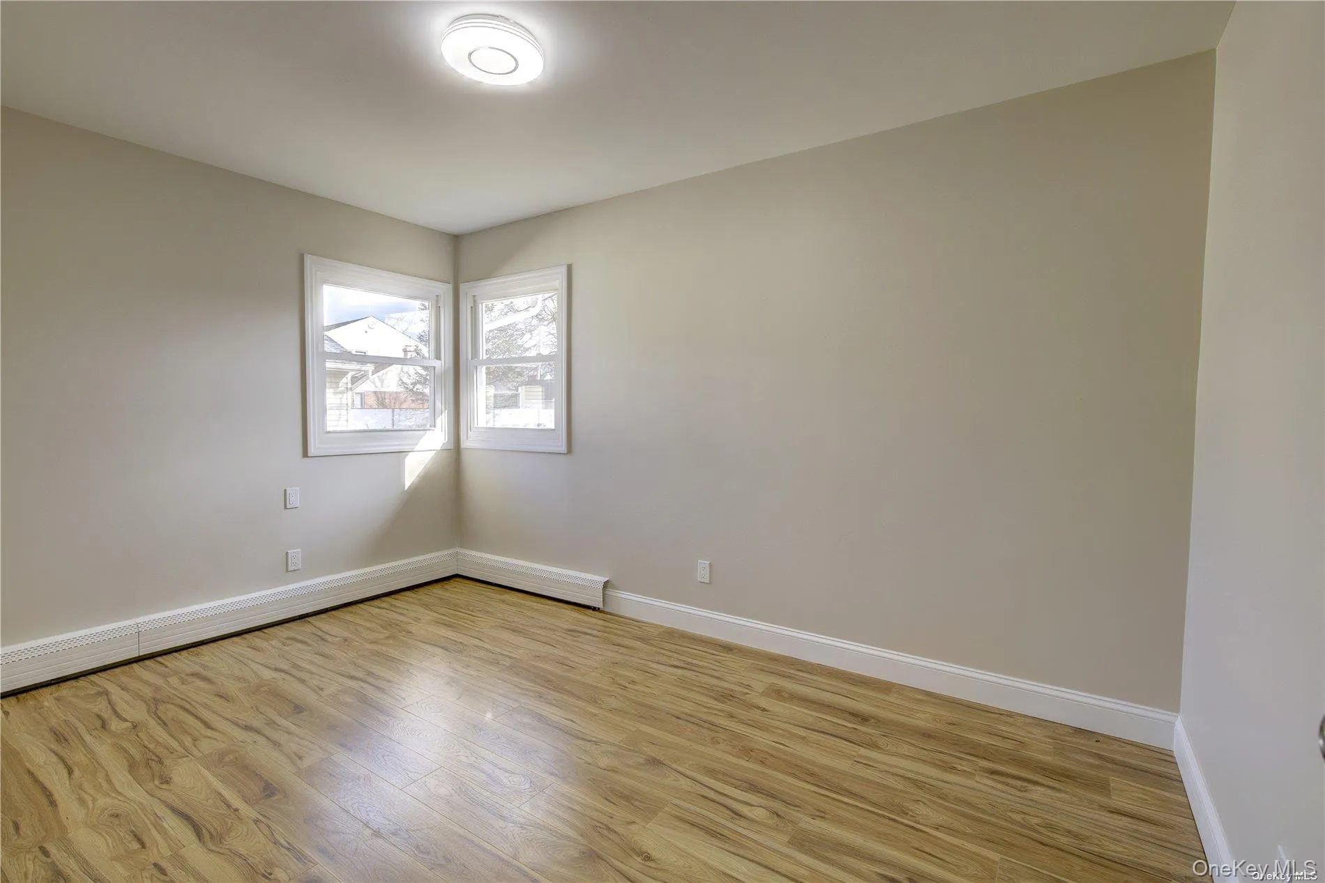 207 Catherine Avenue, Hempstead, NY, 5 Bedrooms Bedrooms, 10 Rooms Rooms,2 BathroomsBathrooms,Residential Lease,For Rent,Catherine,0,1004418 207 Catherine Avenue, Hempstead, NY, 5 Bedrooms Bedrooms, 10 Rooms Rooms,2 BathroomsBathrooms,Residential Lease,For Rent,Catherine,0,1004418