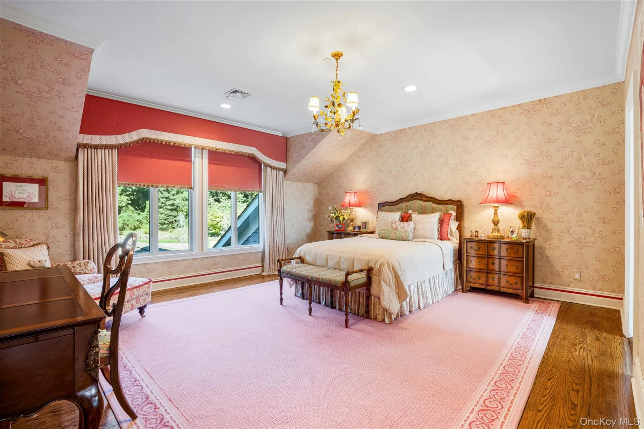 En-suite bedroom with brand new bathroom, California closet and views of the lush back garden En-suite bedroom with brand new bathroom, California closet and views of the lush back garden