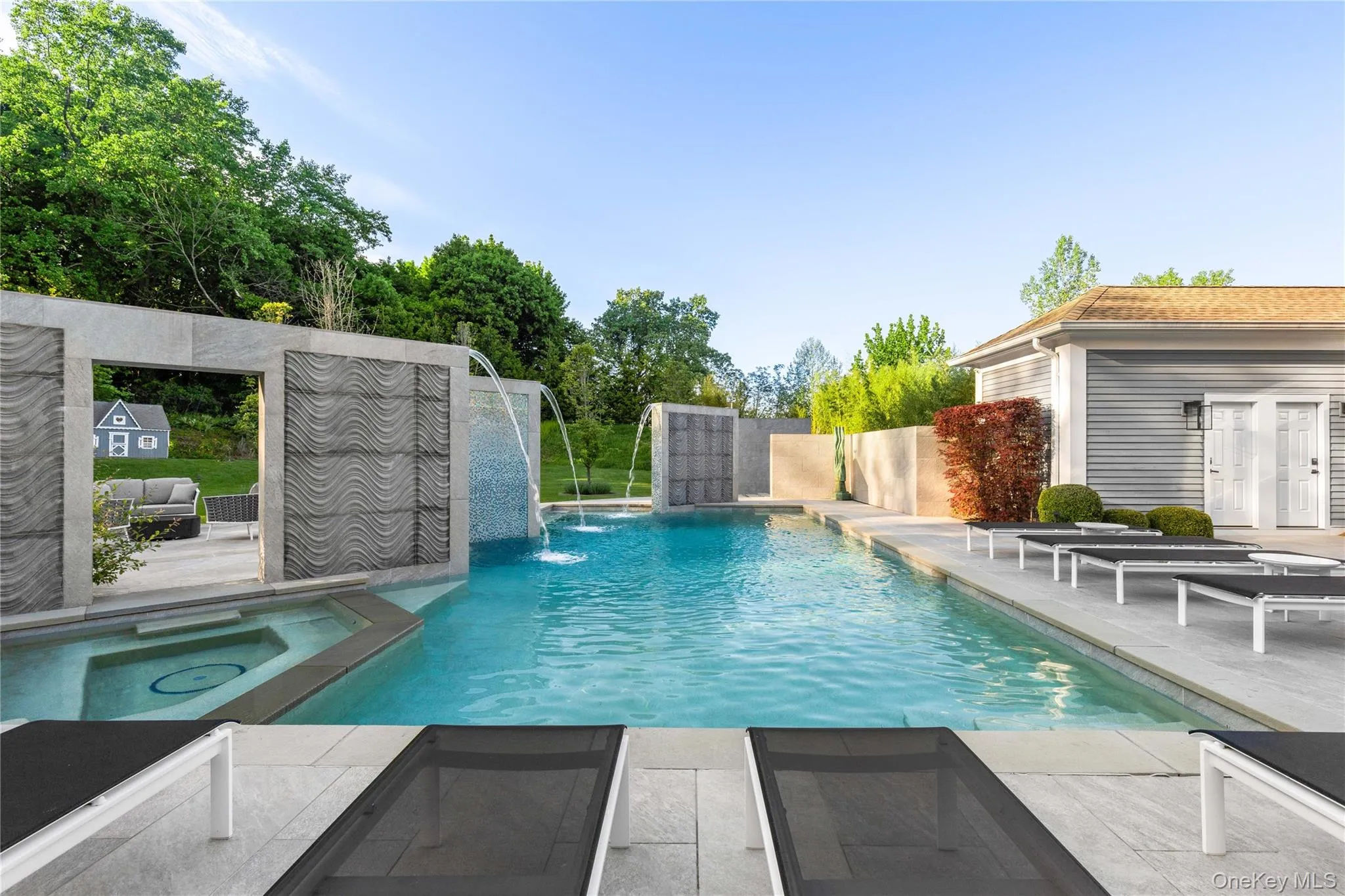 Heated, Salt water pool and spa. City street to pool seat in less than one hour. Heated, Salt water pool and spa. City street to pool seat in less than one hour.