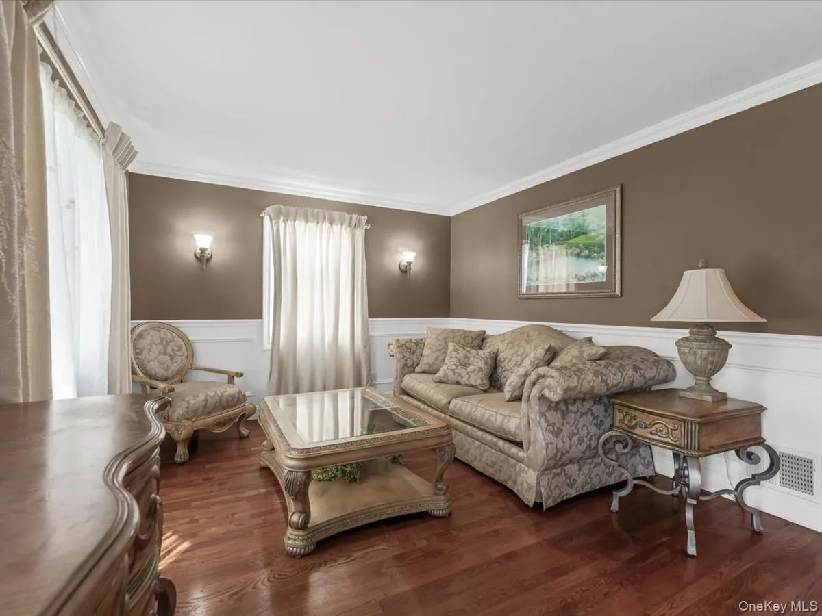 56 Columbine Avenue, Hempstead, NY, 3 Bedrooms Bedrooms, 8 Rooms Rooms,2 BathroomsBathrooms,Residential,For Rent,Columbine,0,1004422 56 Columbine Avenue, Hempstead, NY, 3 Bedrooms Bedrooms, 8 Rooms Rooms,2 BathroomsBathrooms,Residential,For Rent,Columbine,0,1004422