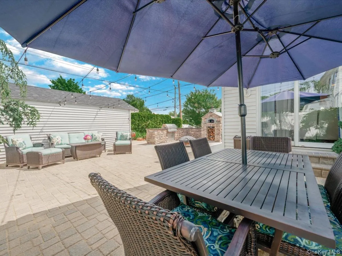 56 Columbine Avenue, Hempstead, NY, 3 Bedrooms Bedrooms, 8 Rooms Rooms,2 BathroomsBathrooms,Residential,For Rent,Columbine,0,1004422 56 Columbine Avenue, Hempstead, NY, 3 Bedrooms Bedrooms, 8 Rooms Rooms,2 BathroomsBathrooms,Residential,For Rent,Columbine,0,1004422