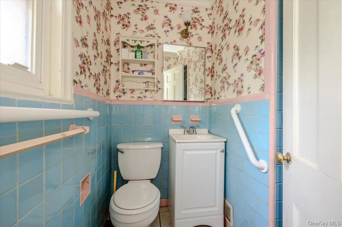 1632 Park Street, Hempstead, NY, 4 Bedrooms Bedrooms, 6 Rooms Rooms,2 BathroomsBathrooms,Residential,For Rent,Park,0,1004426 1632 Park Street, Hempstead, NY, 4 Bedrooms Bedrooms, 6 Rooms Rooms,2 BathroomsBathrooms,Residential,For Rent,Park,0,1004426