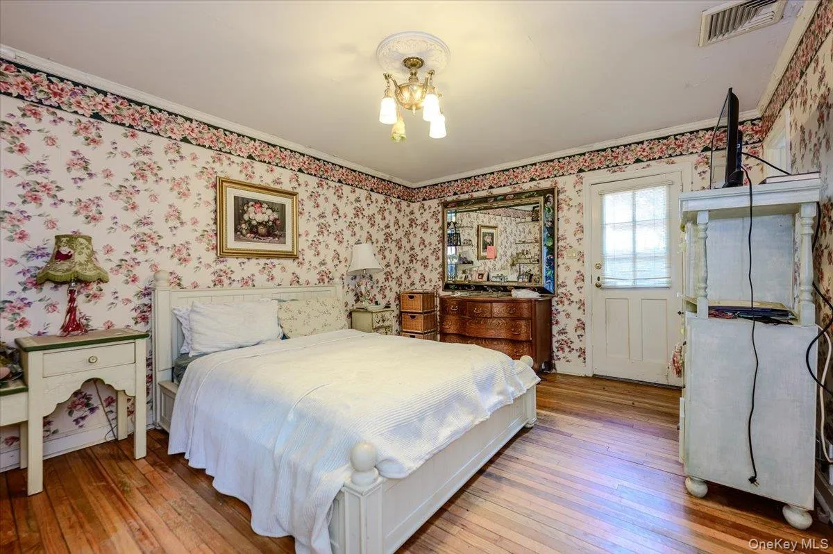 1632 Park Street, Hempstead, NY, 4 Bedrooms Bedrooms, 6 Rooms Rooms,2 BathroomsBathrooms,Residential,For Rent,Park,0,1004426 1632 Park Street, Hempstead, NY, 4 Bedrooms Bedrooms, 6 Rooms Rooms,2 BathroomsBathrooms,Residential,For Rent,Park,0,1004426