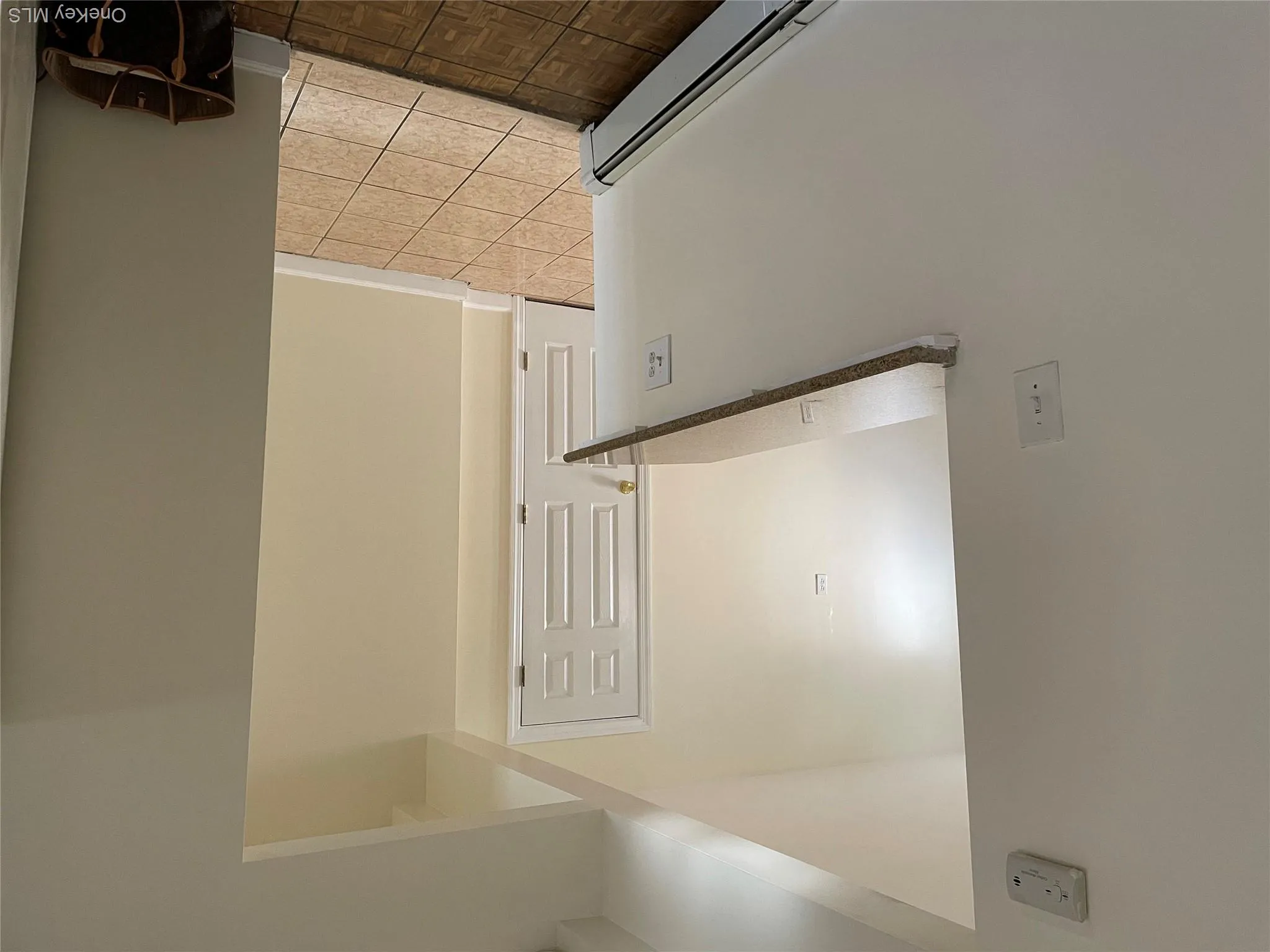 554 Long Beach Road, Hempstead, NY, 1 Bedroom Bedrooms, 4 Rooms Rooms,1 BathroomBathrooms,Residential Lease,For Rent,Long Beach,0,1004427 554 Long Beach Road, Hempstead, NY, 1 Bedroom Bedrooms, 4 Rooms Rooms,1 BathroomBathrooms,Residential Lease,For Rent,Long Beach,0,1004427
