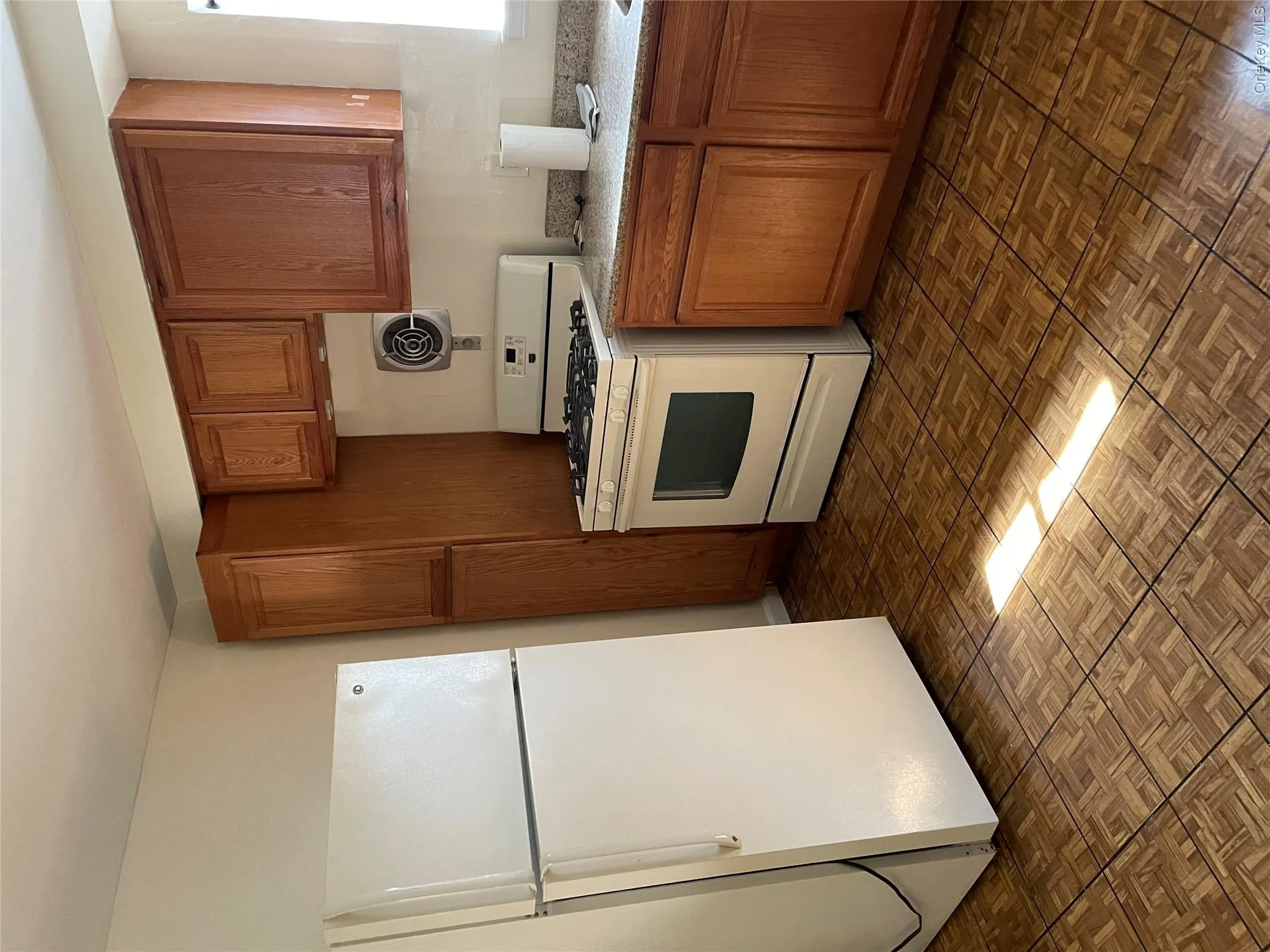 554 Long Beach Road, Hempstead, NY, 1 Bedroom Bedrooms, 4 Rooms Rooms,1 BathroomBathrooms,Residential Lease,For Rent,Long Beach,0,1004427 554 Long Beach Road, Hempstead, NY, 1 Bedroom Bedrooms, 4 Rooms Rooms,1 BathroomBathrooms,Residential Lease,For Rent,Long Beach,0,1004427