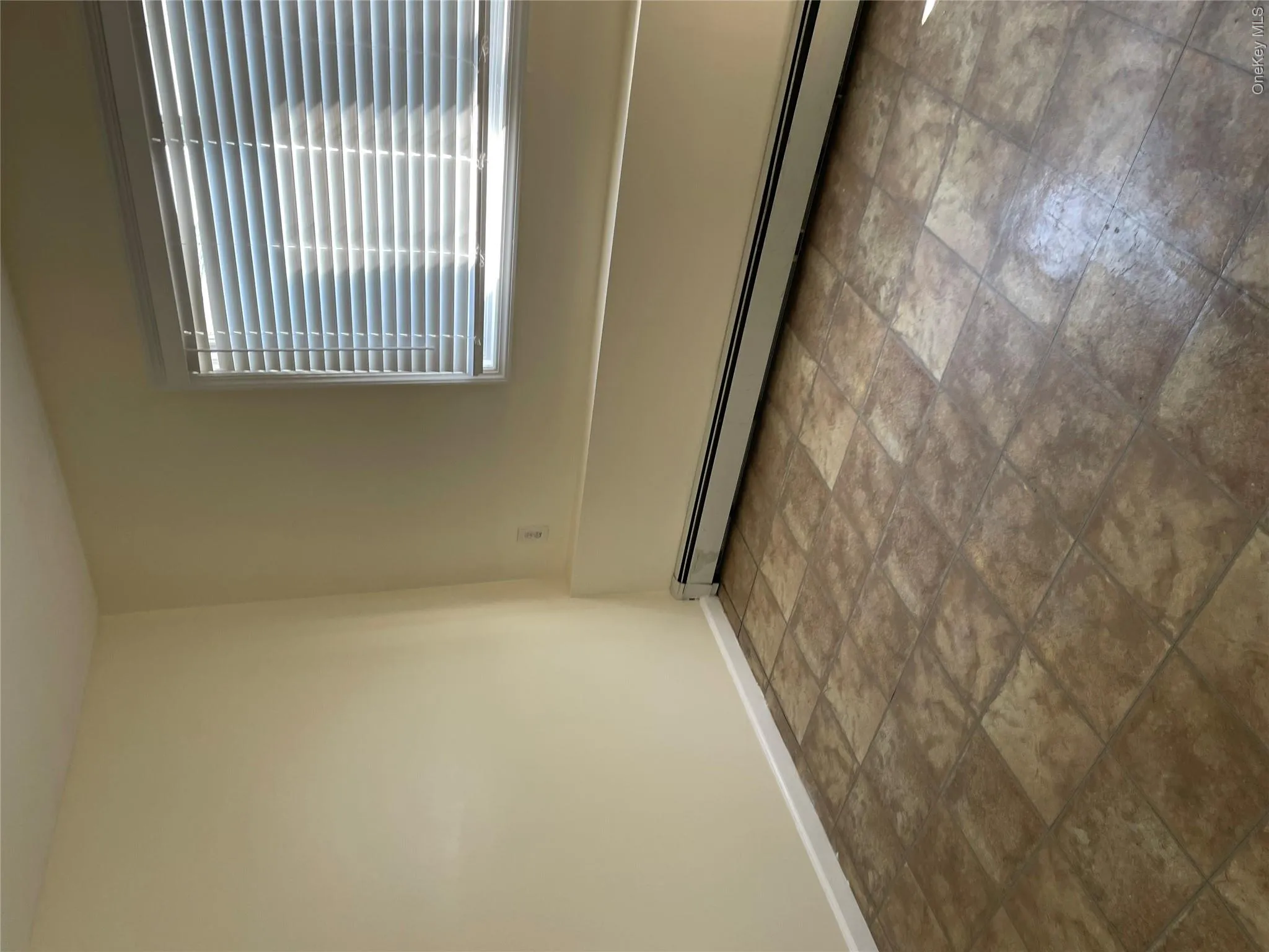 554 Long Beach Road, Hempstead, NY, 1 Bedroom Bedrooms, 4 Rooms Rooms,1 BathroomBathrooms,Residential Lease,For Rent,Long Beach,0,1004427 554 Long Beach Road, Hempstead, NY, 1 Bedroom Bedrooms, 4 Rooms Rooms,1 BathroomBathrooms,Residential Lease,For Rent,Long Beach,0,1004427