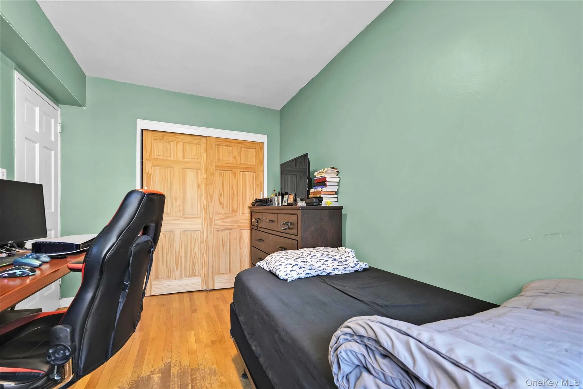 33-44 93rd, New York, NY, 3 Bedrooms Bedrooms, 7 Rooms Rooms,1 BathroomBathrooms,Residential,For Rent,93rd,0,1004432 33-44 93rd, New York, NY, 3 Bedrooms Bedrooms, 7 Rooms Rooms,1 BathroomBathrooms,Residential,For Rent,93rd,0,1004432