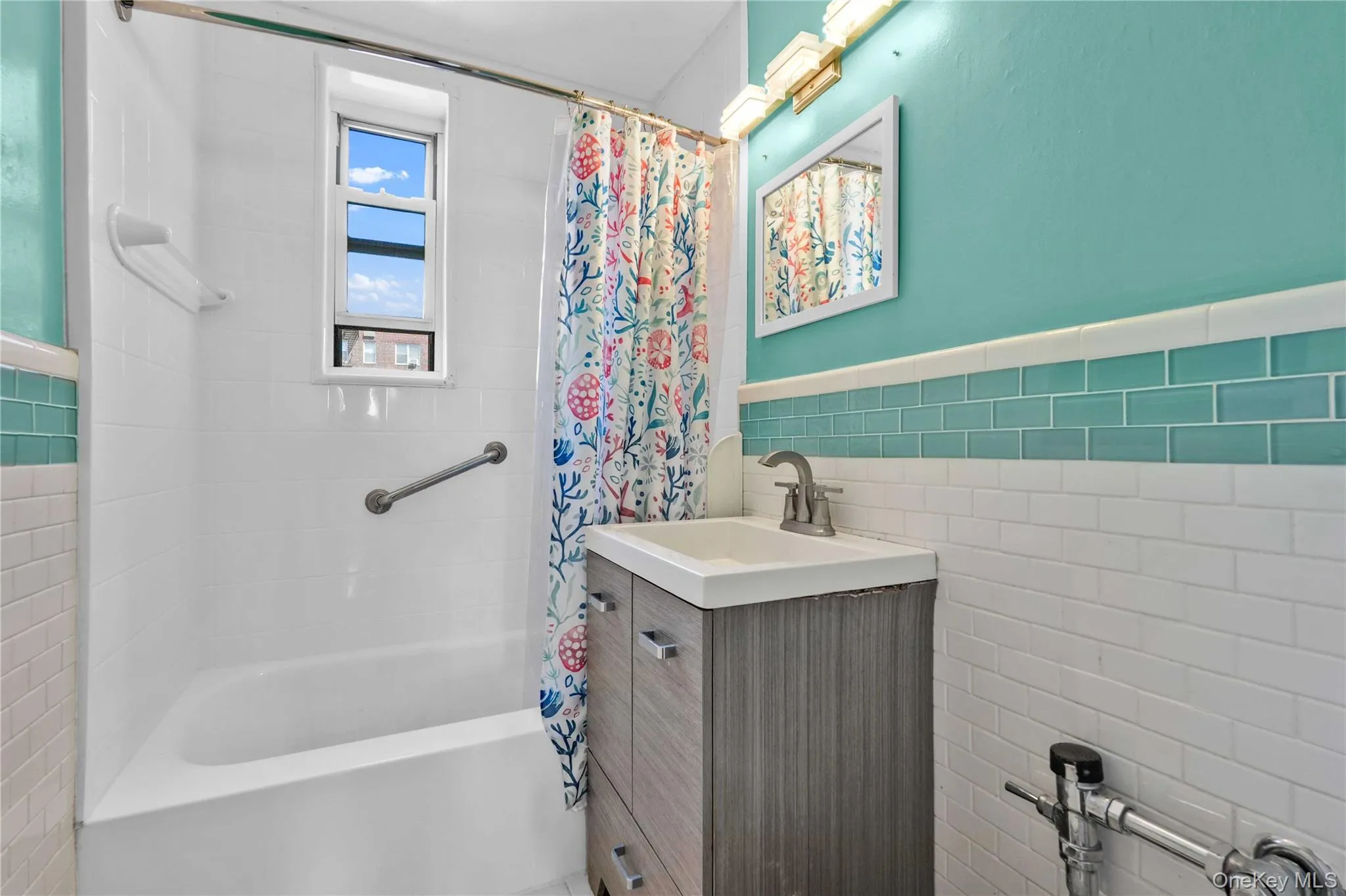 33-44 93rd, New York, NY, 3 Bedrooms Bedrooms, 7 Rooms Rooms,1 BathroomBathrooms,Residential,For Rent,93rd,0,1004432 33-44 93rd, New York, NY, 3 Bedrooms Bedrooms, 7 Rooms Rooms,1 BathroomBathrooms,Residential,For Rent,93rd,0,1004432