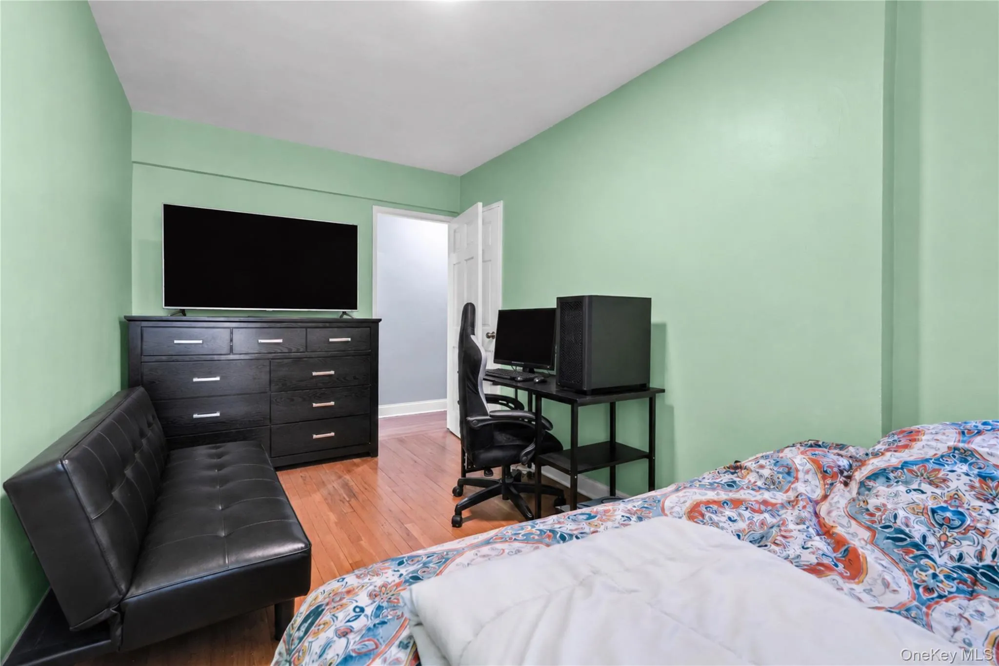 33-44 93rd, New York, NY, 3 Bedrooms Bedrooms, 7 Rooms Rooms,1 BathroomBathrooms,Residential,For Rent,93rd,0,1004432 33-44 93rd, New York, NY, 3 Bedrooms Bedrooms, 7 Rooms Rooms,1 BathroomBathrooms,Residential,For Rent,93rd,0,1004432