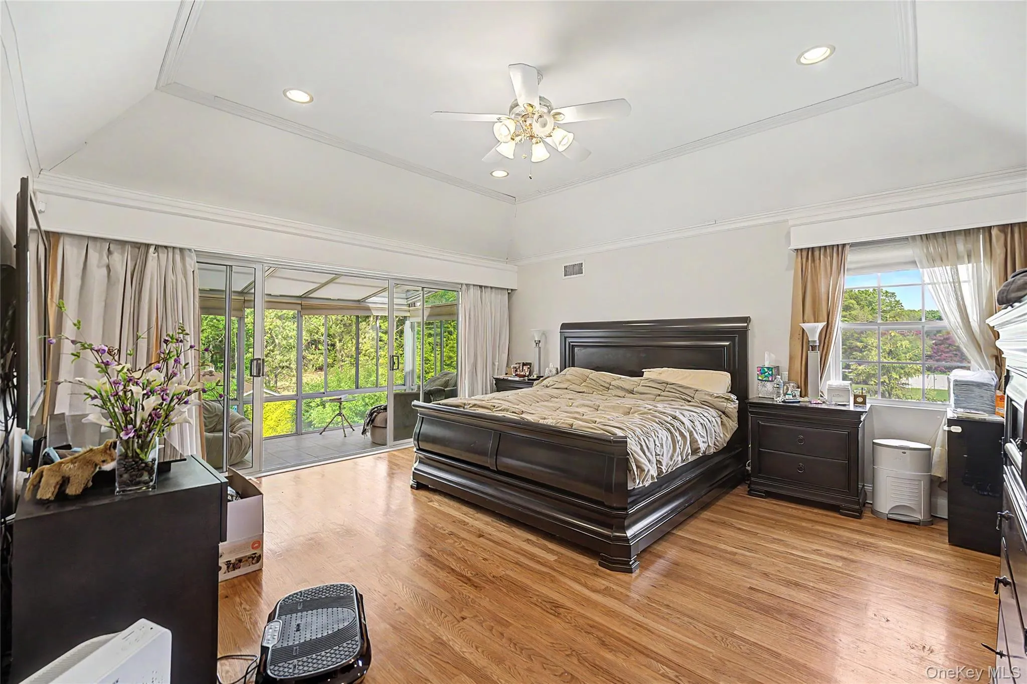 183 Oakfield Avenue, Huntington, NY, 5 Bedrooms Bedrooms, 11 Rooms Rooms,4 BathroomsBathrooms,Residential Lease,For Rent,Oakfield,0,1004433 183 Oakfield Avenue, Huntington, NY, 5 Bedrooms Bedrooms, 11 Rooms Rooms,4 BathroomsBathrooms,Residential Lease,For Rent,Oakfield,0,1004433