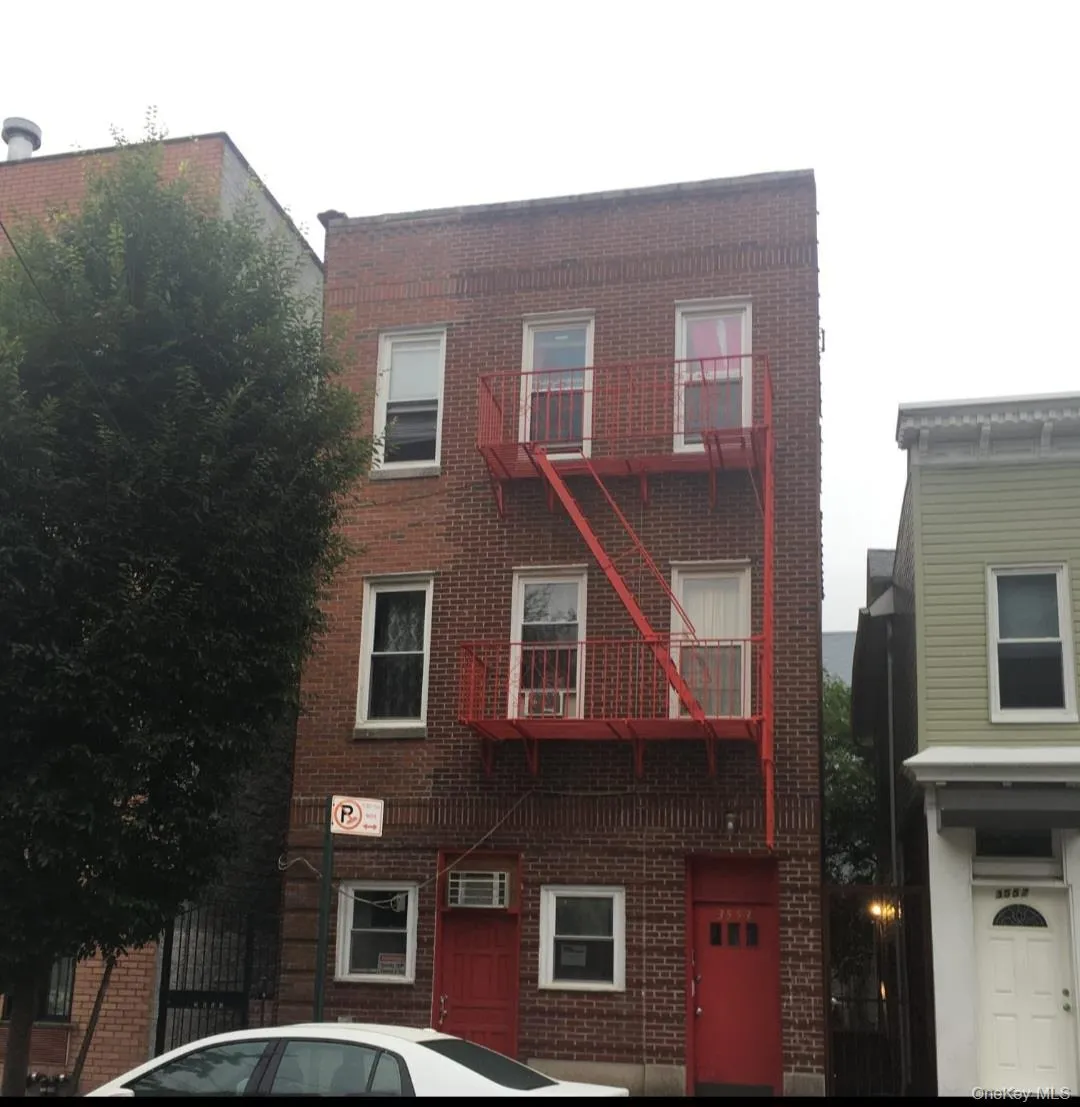 3553 Holland Avenue, New York, NY, 4 Bedrooms Bedrooms, 7 Rooms Rooms,1 BathroomBathrooms,Residential Lease,For Rent,Holland Avenue,0,1004435 3553 Holland Avenue, New York, NY, 4 Bedrooms Bedrooms, 7 Rooms Rooms,1 BathroomBathrooms,Residential Lease,For Rent,Holland Avenue,0,1004435