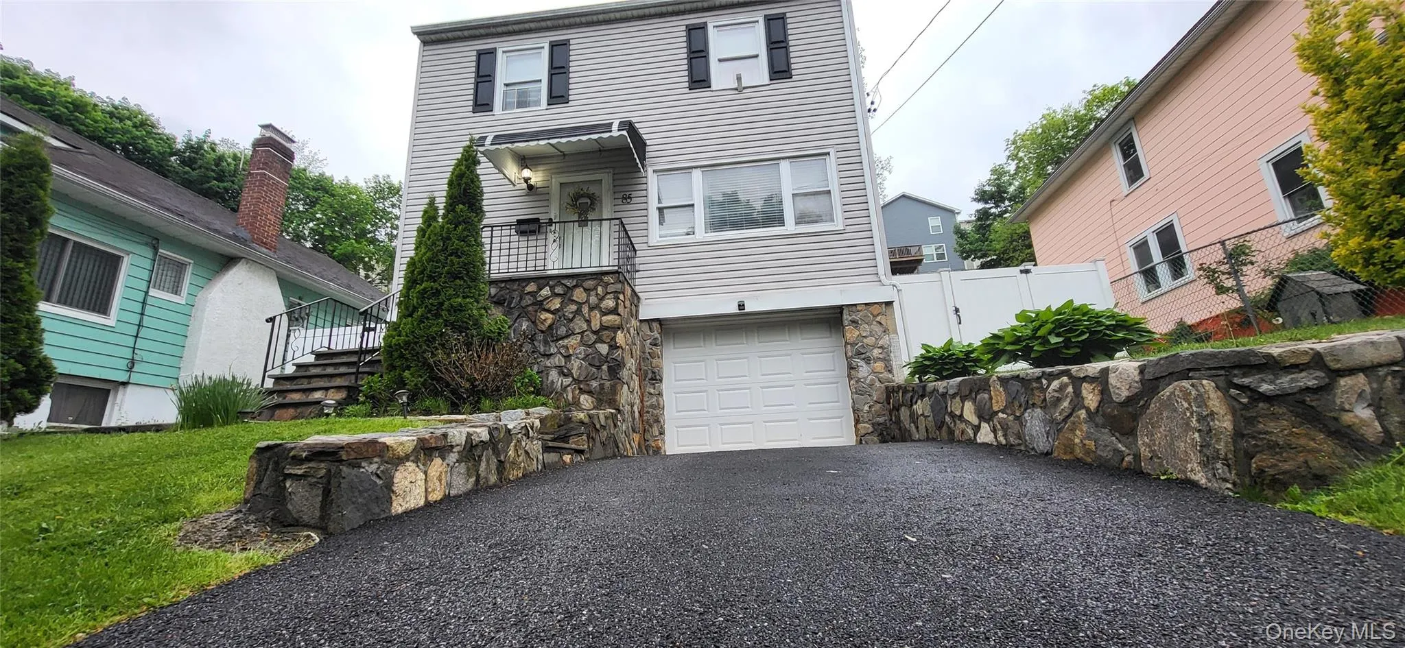 85 aka 81 Bushey Avenue, Yonkers, NY, 4 Bedrooms Bedrooms, 9 Rooms Rooms,2 BathroomsBathrooms,Residential,For Rent,Bushey,0,1004437 85 aka 81 Bushey Avenue, Yonkers, NY, 4 Bedrooms Bedrooms, 9 Rooms Rooms,2 BathroomsBathrooms,Residential,For Rent,Bushey,0,1004437