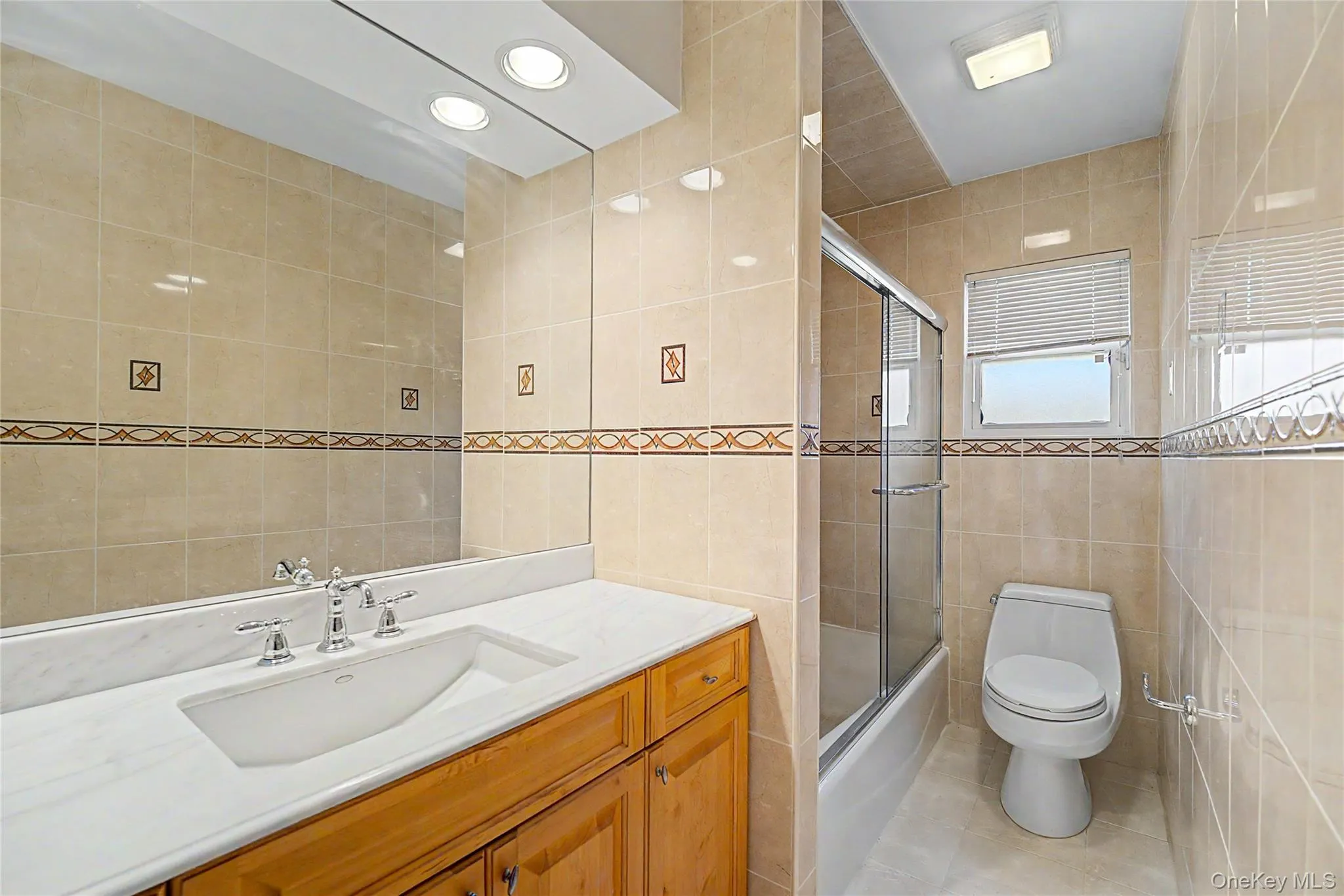71-11 169th Street, New York, NY, 3 Bedrooms Bedrooms, 6 Rooms Rooms,2 BathroomsBathrooms,Residential,For Rent,169th,0,1004441 71-11 169th Street, New York, NY, 3 Bedrooms Bedrooms, 6 Rooms Rooms,2 BathroomsBathrooms,Residential,For Rent,169th,0,1004441