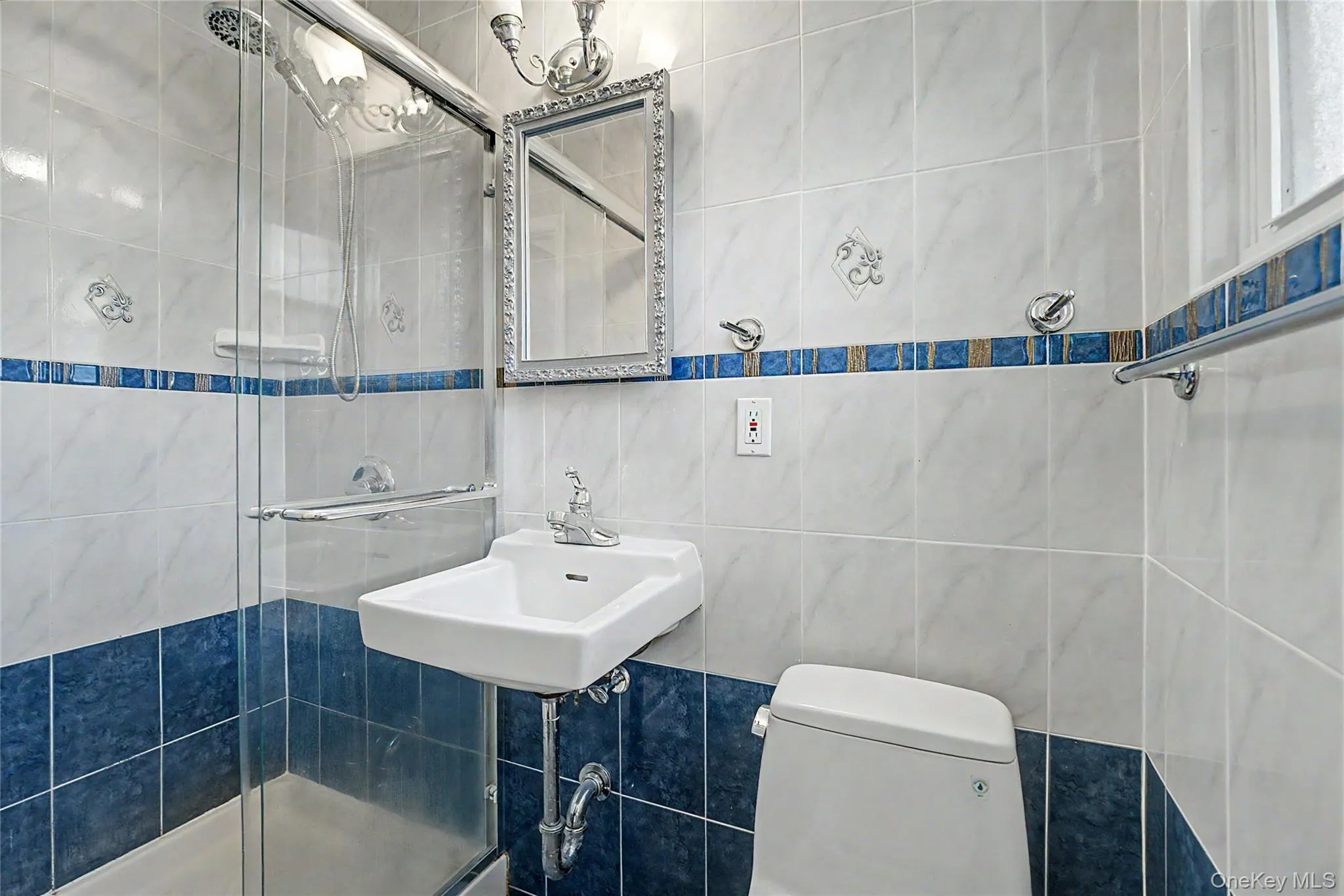 71-11 169th Street, New York, NY, 3 Bedrooms Bedrooms, 6 Rooms Rooms,2 BathroomsBathrooms,Residential,For Rent,169th,0,1004441 71-11 169th Street, New York, NY, 3 Bedrooms Bedrooms, 6 Rooms Rooms,2 BathroomsBathrooms,Residential,For Rent,169th,0,1004441