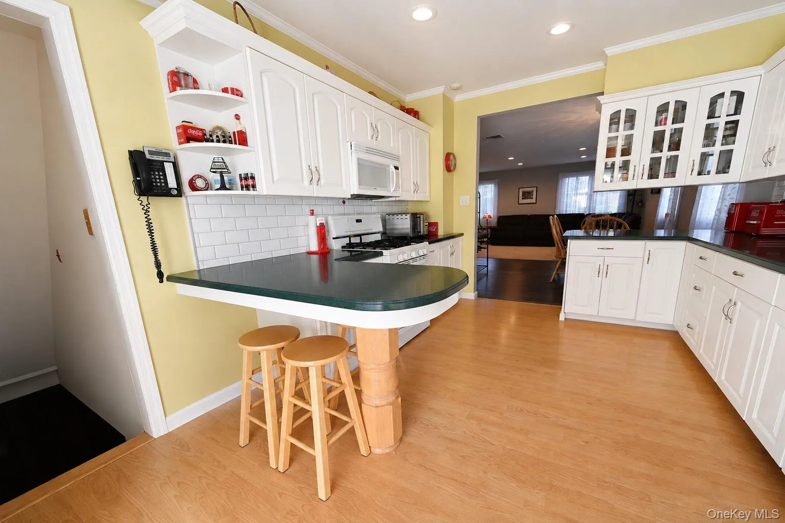 525 Greene Avenue, Babylon, NY, 3 Bedrooms Bedrooms, 7 Rooms Rooms,2 BathroomsBathrooms,Residential,For Rent,Greene,0,1004443 525 Greene Avenue, Babylon, NY, 3 Bedrooms Bedrooms, 7 Rooms Rooms,2 BathroomsBathrooms,Residential,For Rent,Greene,0,1004443